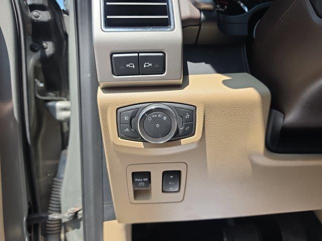 2020 Ford F-150 LARIAT 4WD SuperCrew 5.5' Box