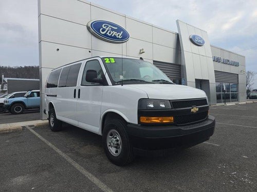 2023 Chevrolet Express Passenger 3500 Regular Wheelbase Rear-Wheel Drive 1LS