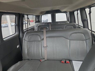2023 Chevrolet Express Passenger 3500 Regular Wheelbase Rear-Wheel Drive 1LS