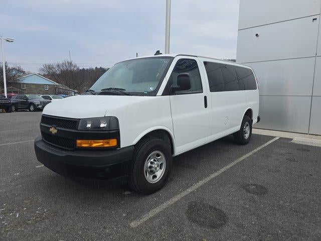 2023 Chevrolet Express Passenger 3500 Regular Wheelbase Rear-Wheel Drive 1LS