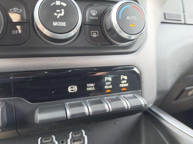 2019 RAM 2500 Big Horn 4x4 Crew Cab 6'4" Box