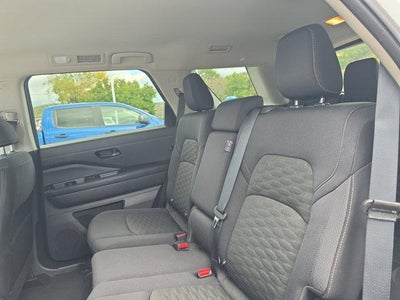 2024 Nissan Pathfinder SV 4WD