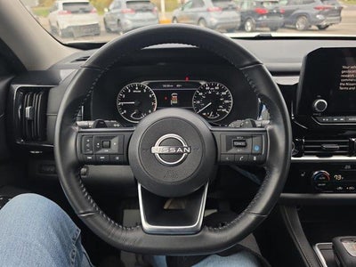 2024 Nissan Pathfinder SV 4WD