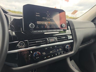 2024 Nissan Pathfinder SV 4WD