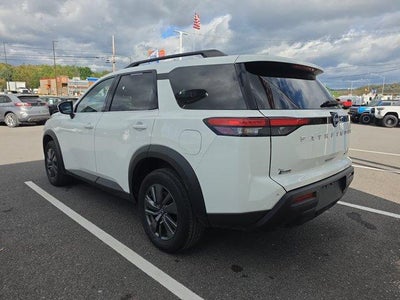 2024 Nissan Pathfinder SV 4WD