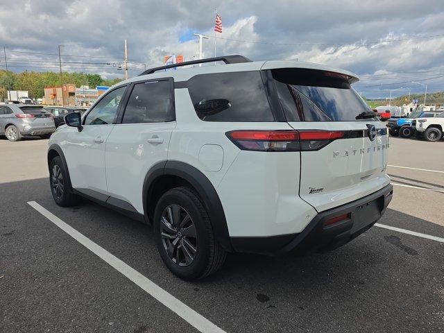 2024 Nissan Pathfinder SV 4WD
