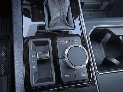 2023 Toyota Tundra 4WD 4WD SR5 CrewMax 5.5' Bed (SE)