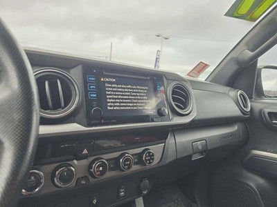 2017 Toyota Tacoma TRD Sport Access Cab 6' Bed V6 4x4 MT (Natl)