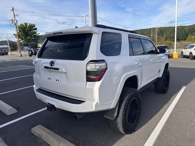 2018 Toyota 4Runner SR5 Premium 4WD (Natl)