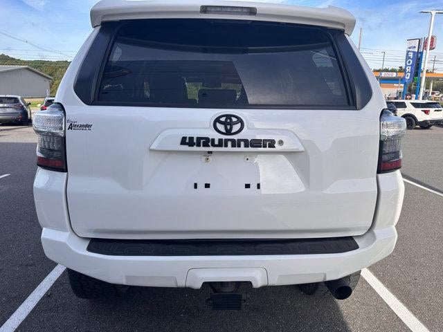 2018 Toyota 4Runner SR5 Premium 4WD (Natl)