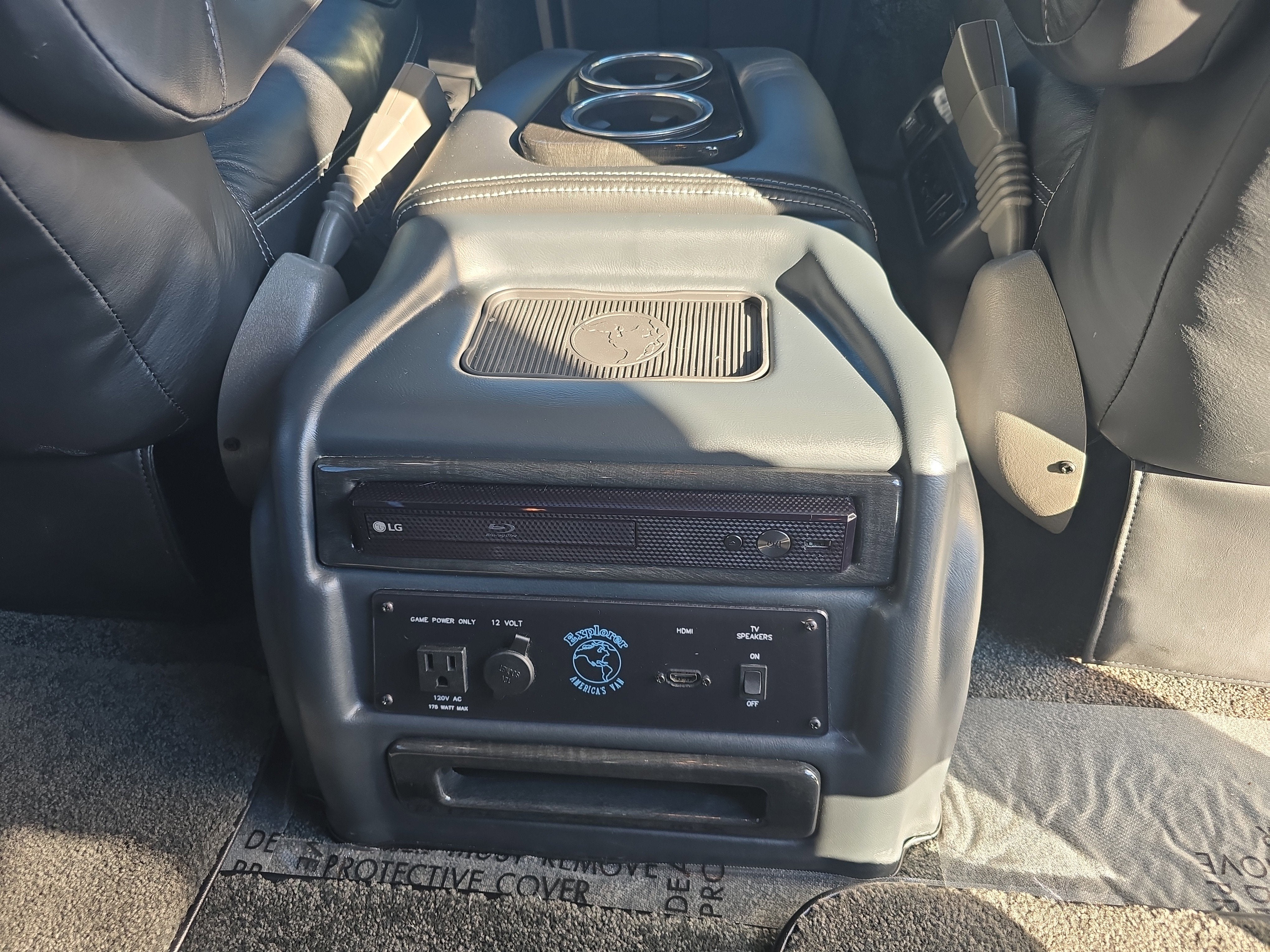 2021 Chevrolet Express Passenger 2500 1LS