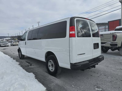 2024 Chevrolet Express Passenger 3500 1LS