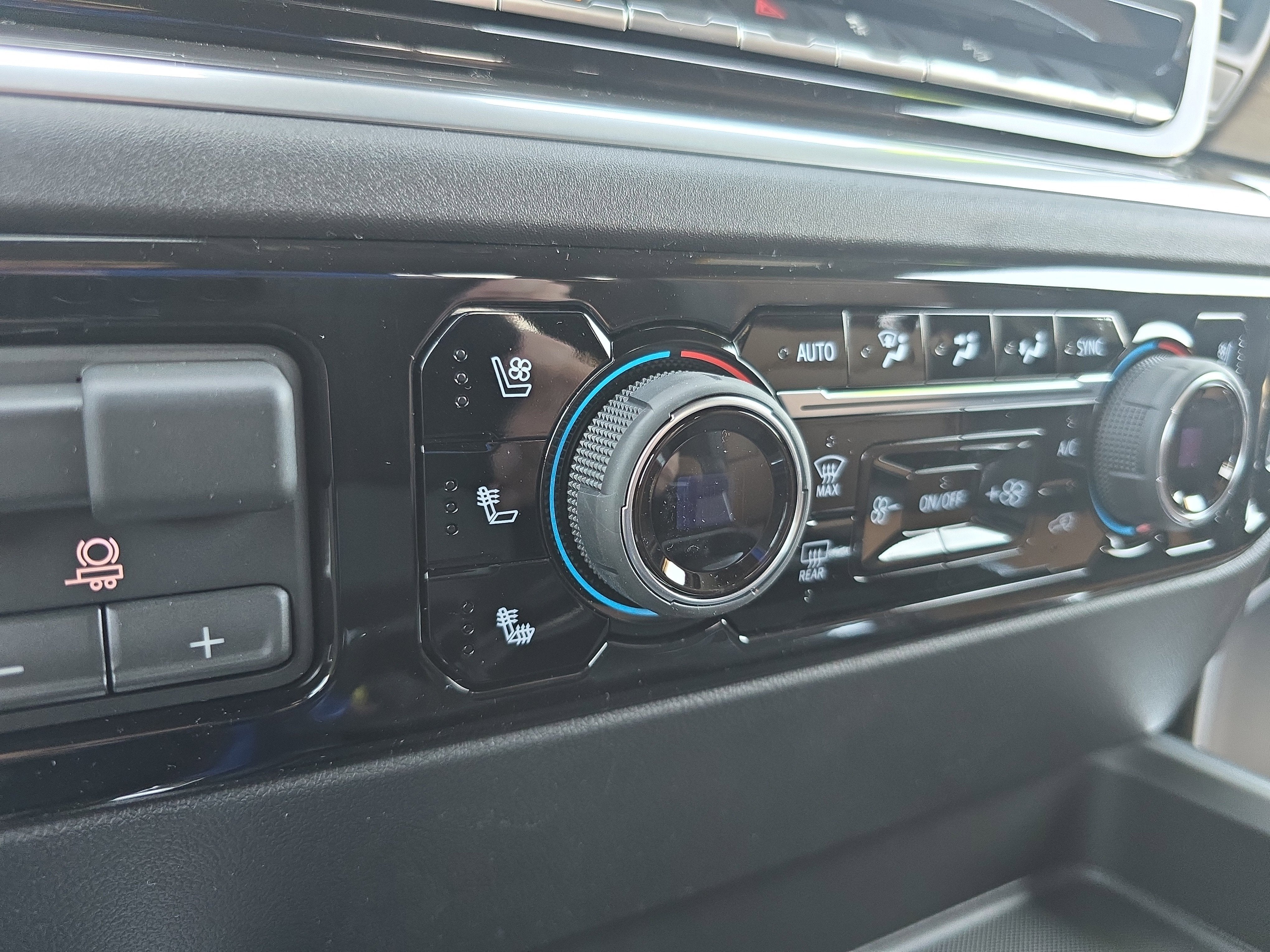 2026 Chevrolet Silverado 2500 HD High Country - Photo 29