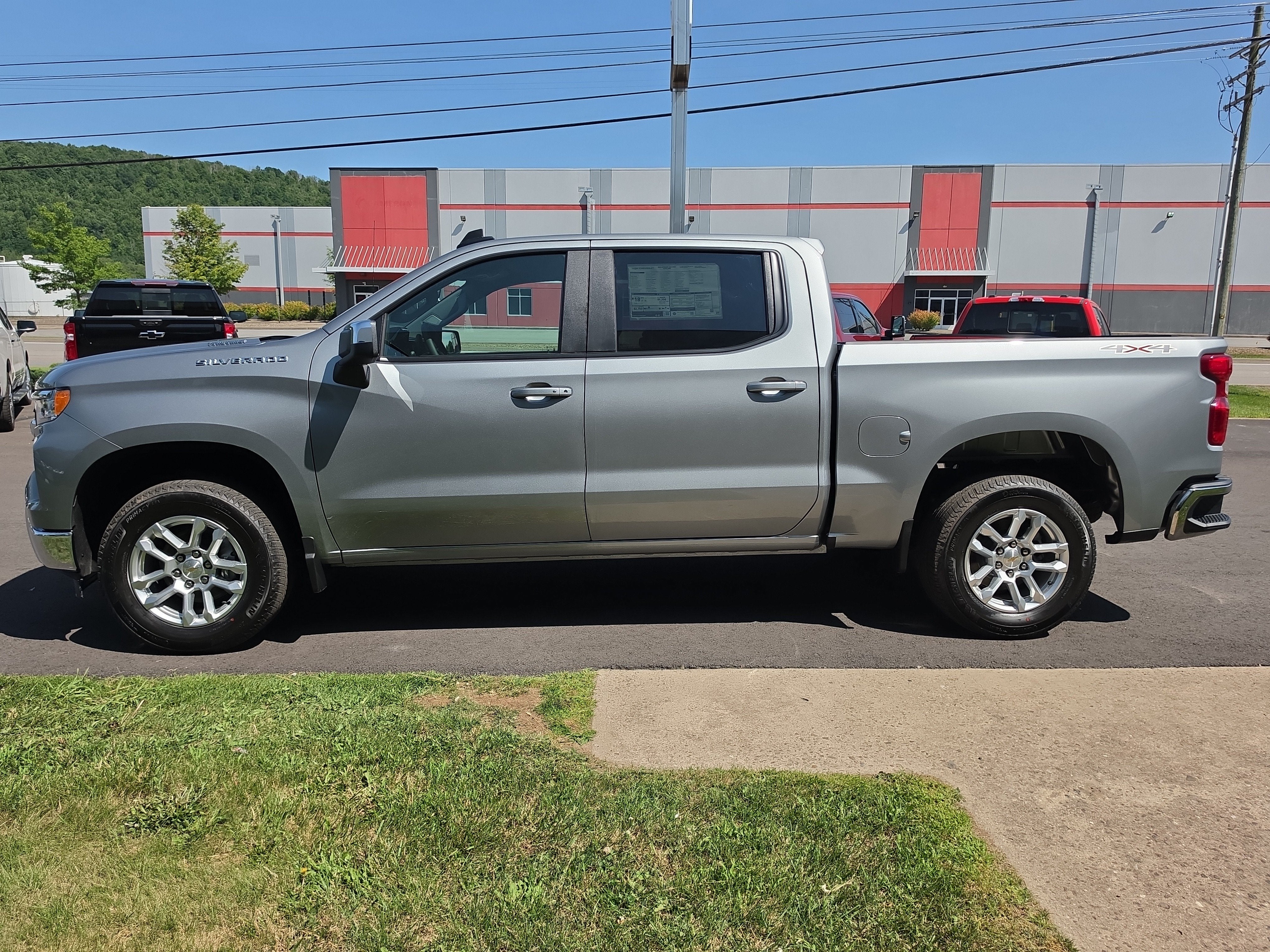 2026 Chevrolet Silverado 1500 LT (2FL)