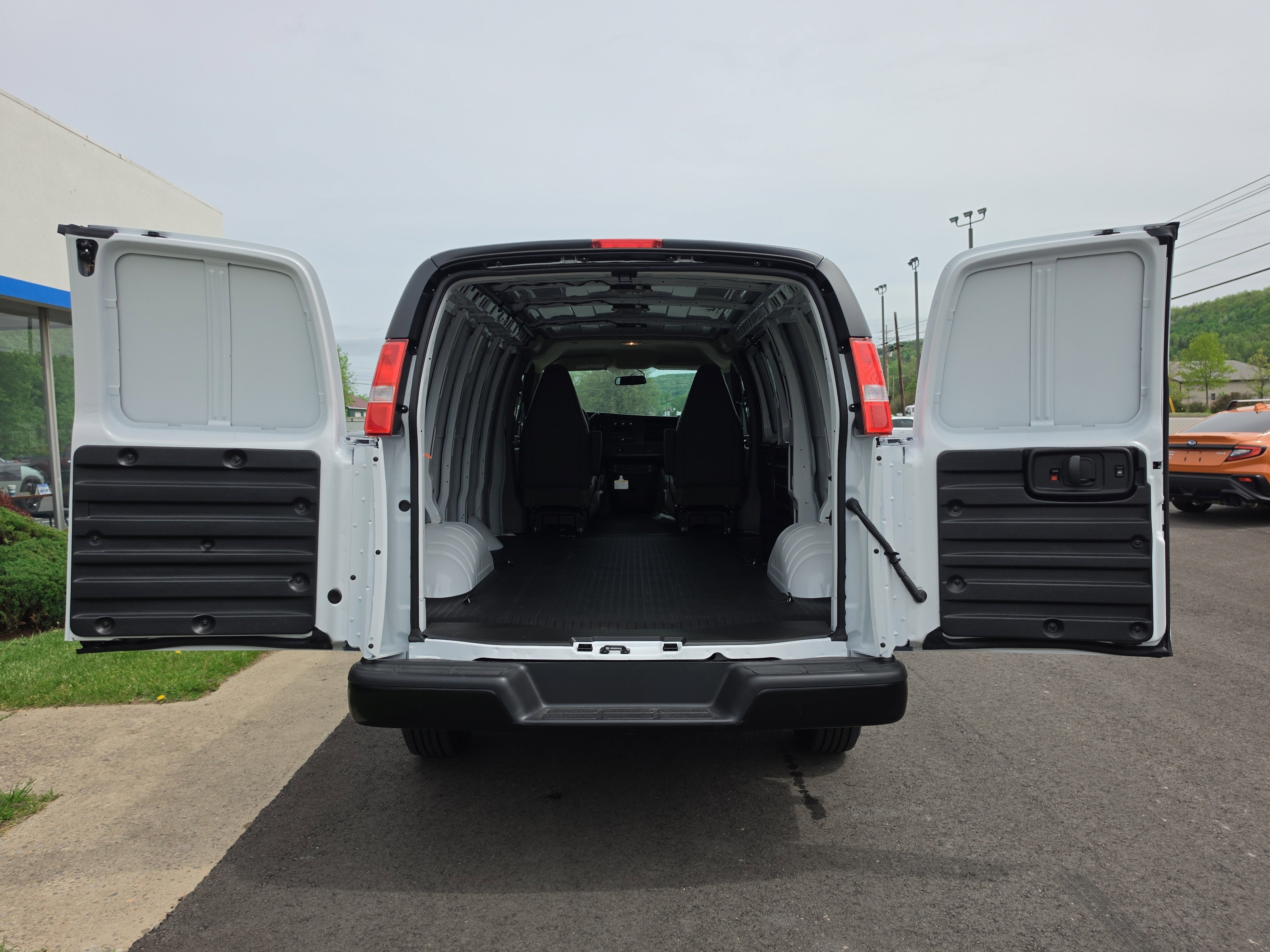 2026 Chevrolet Express Cargo WT