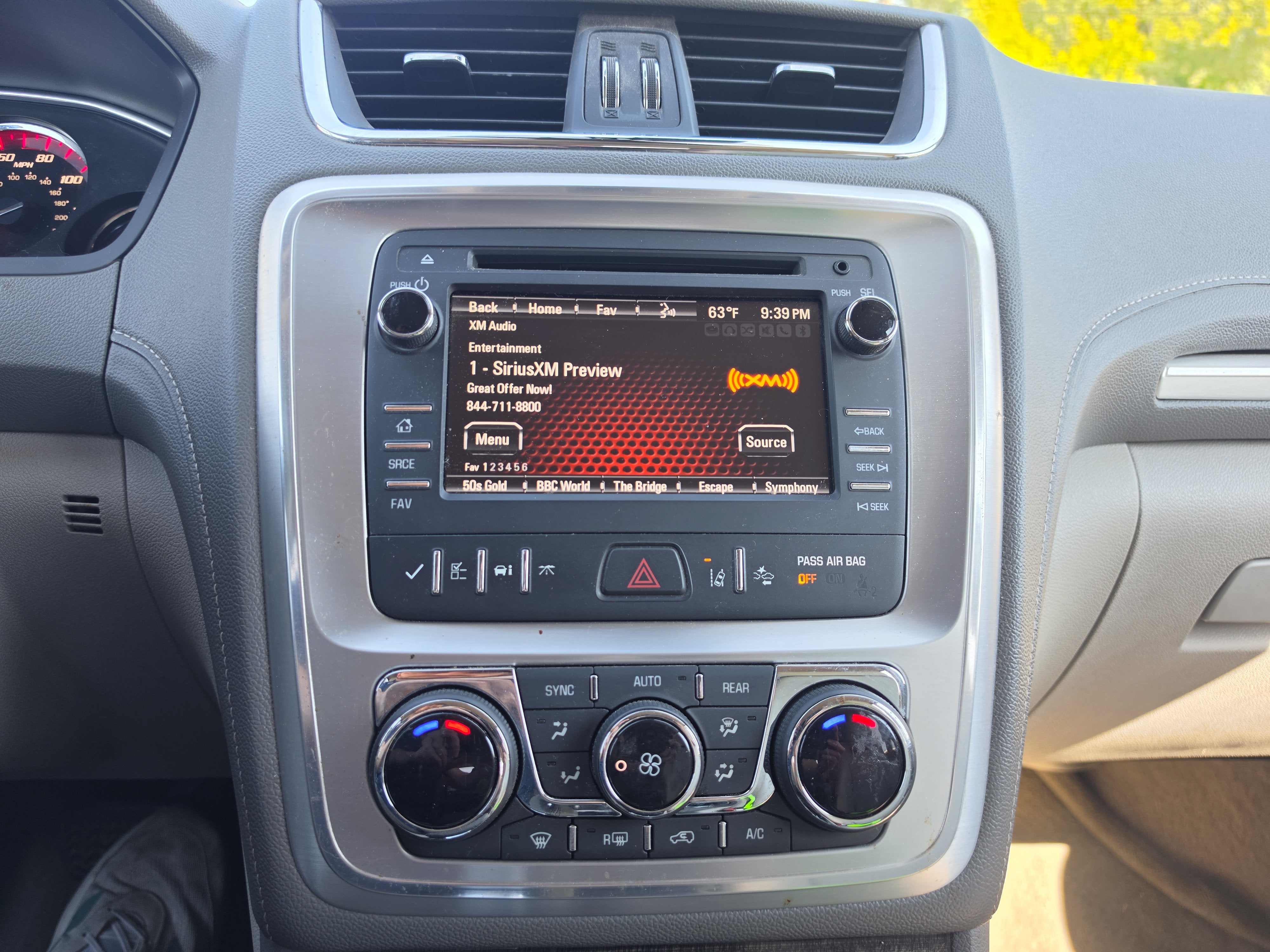 2015 GMC Acadia SLT