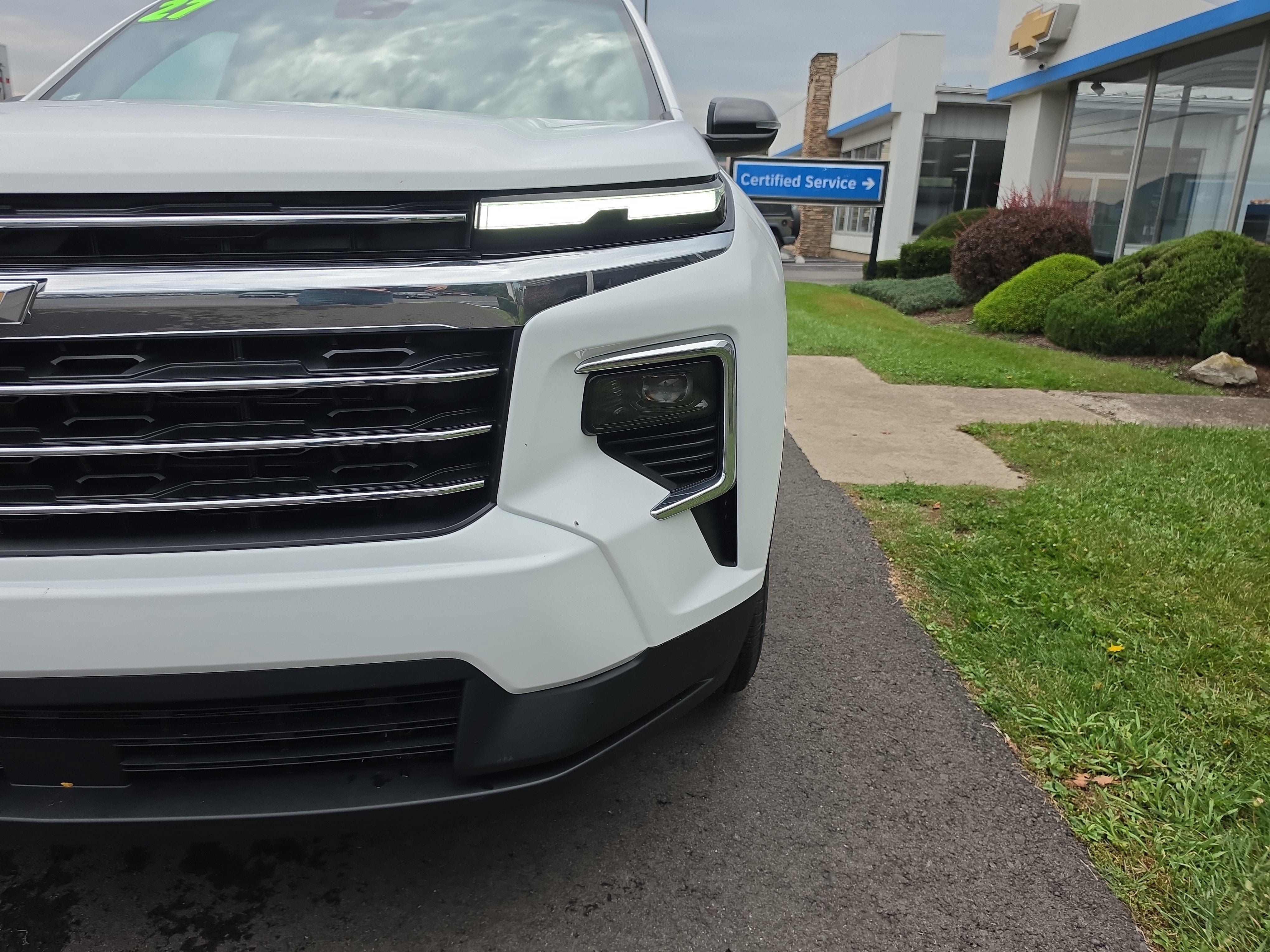 2027 Chevrolet Traverse LT