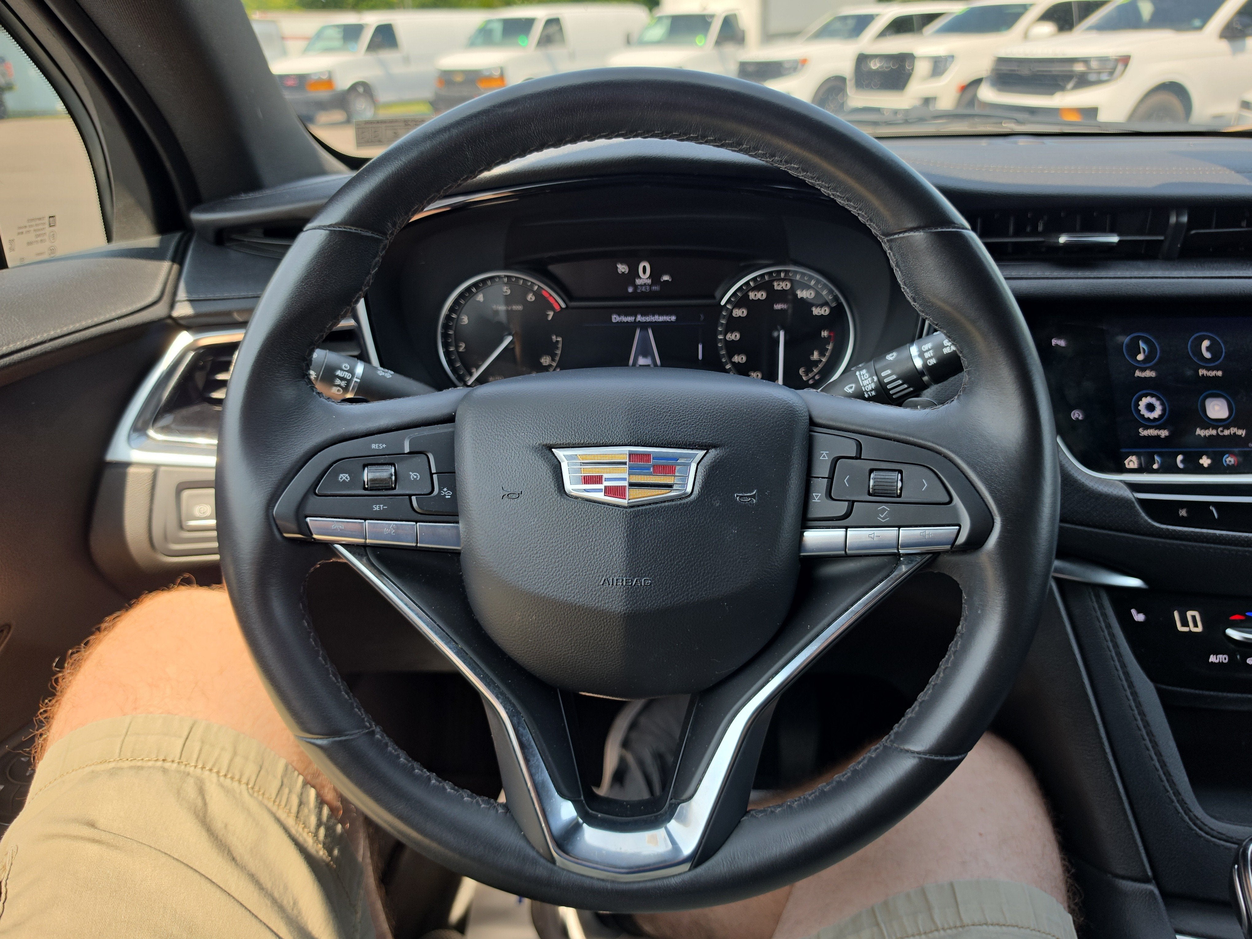 2024 Cadillac XT6 Luxury