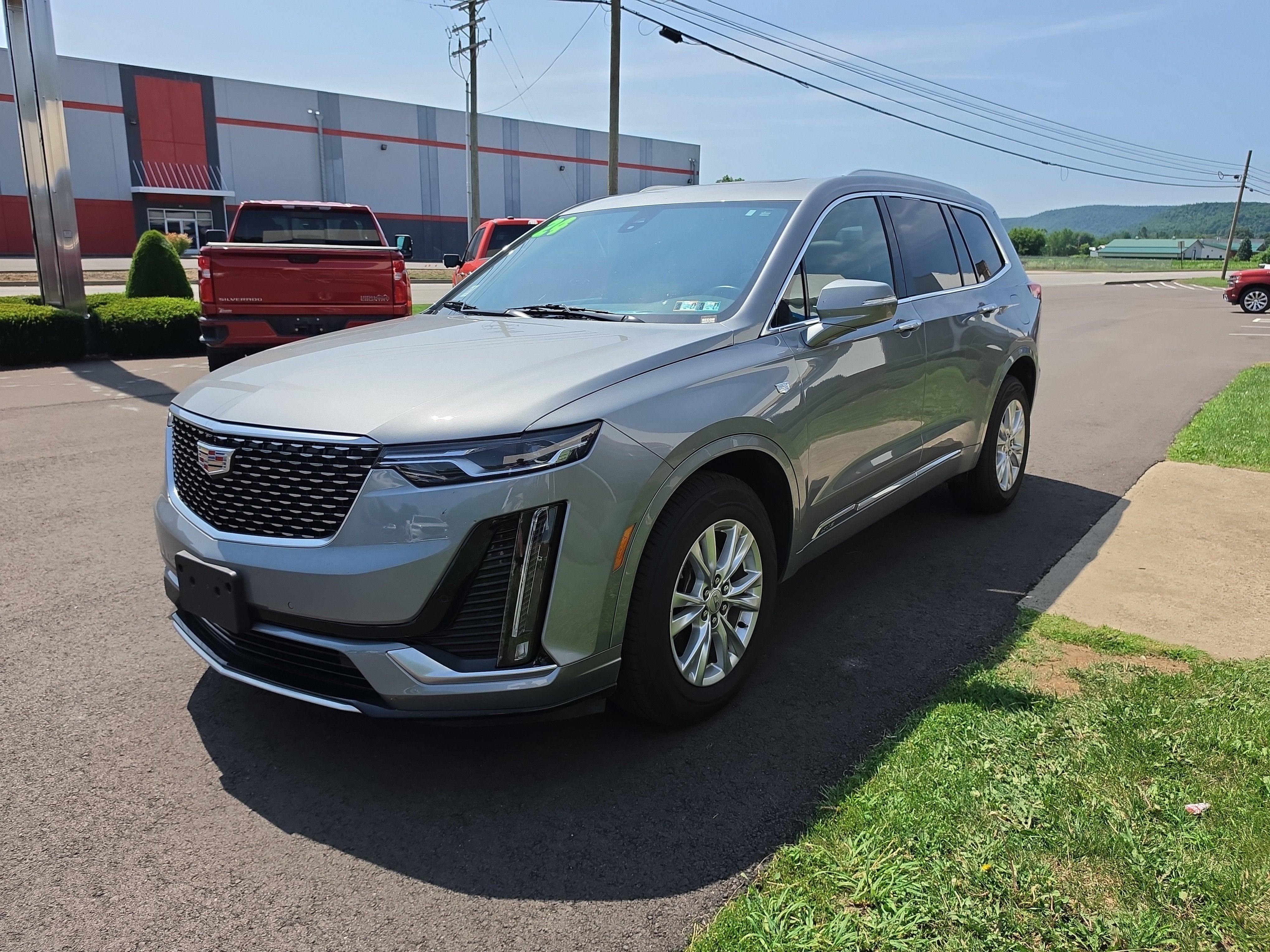 2024 Cadillac XT6 Luxury