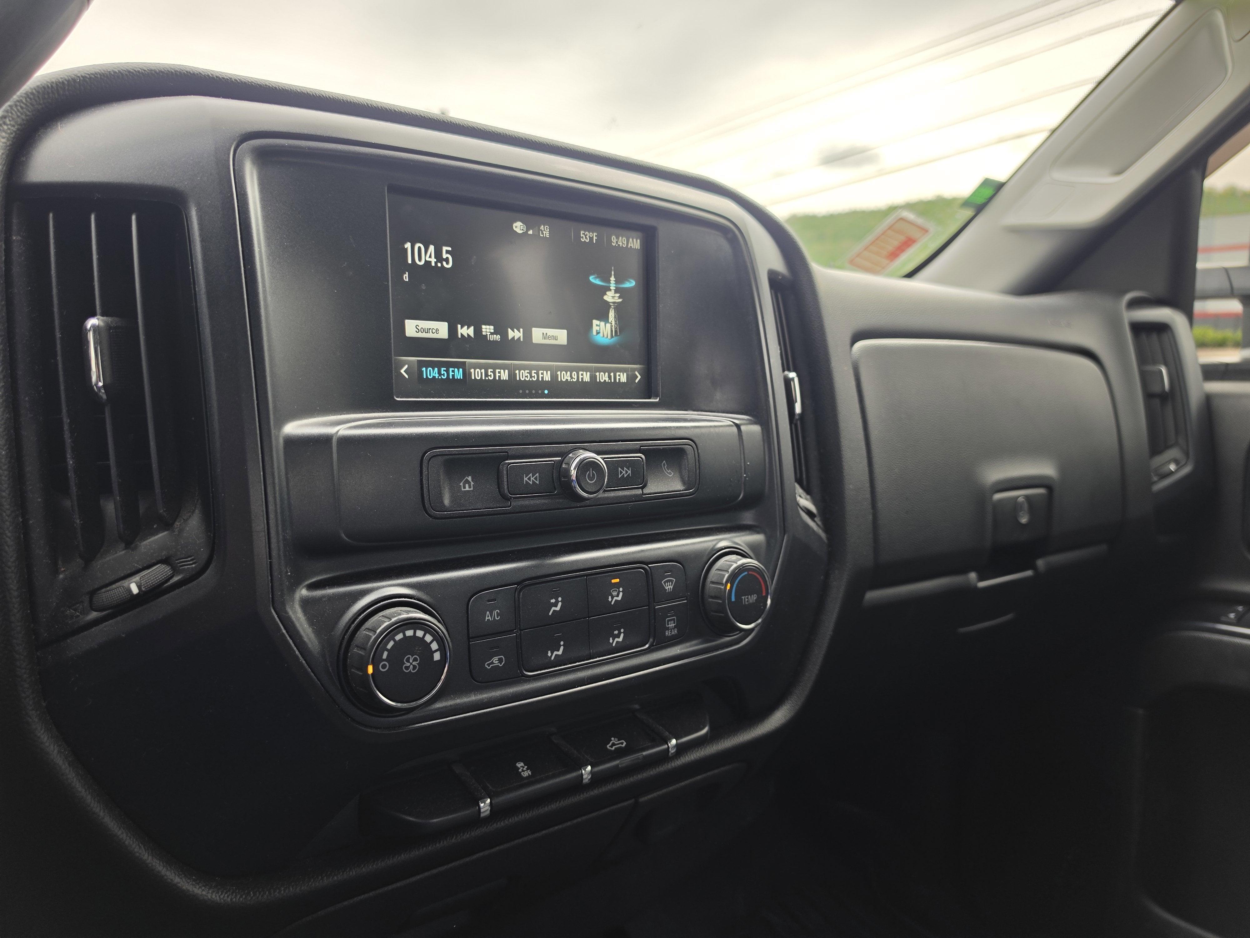 2018 Chevrolet Silverado 1500 Custom
