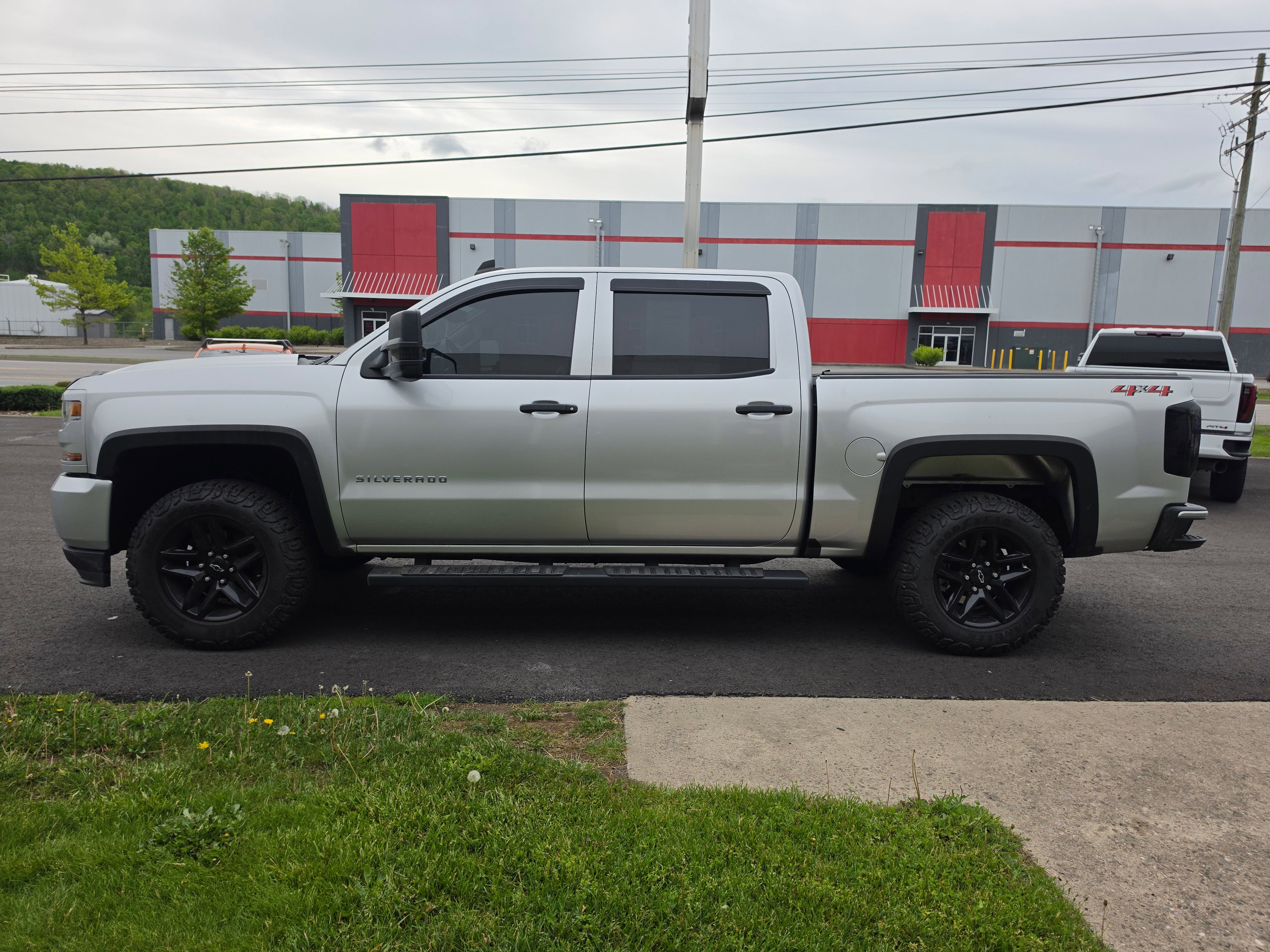 2018 Chevrolet Silverado 1500 Custom