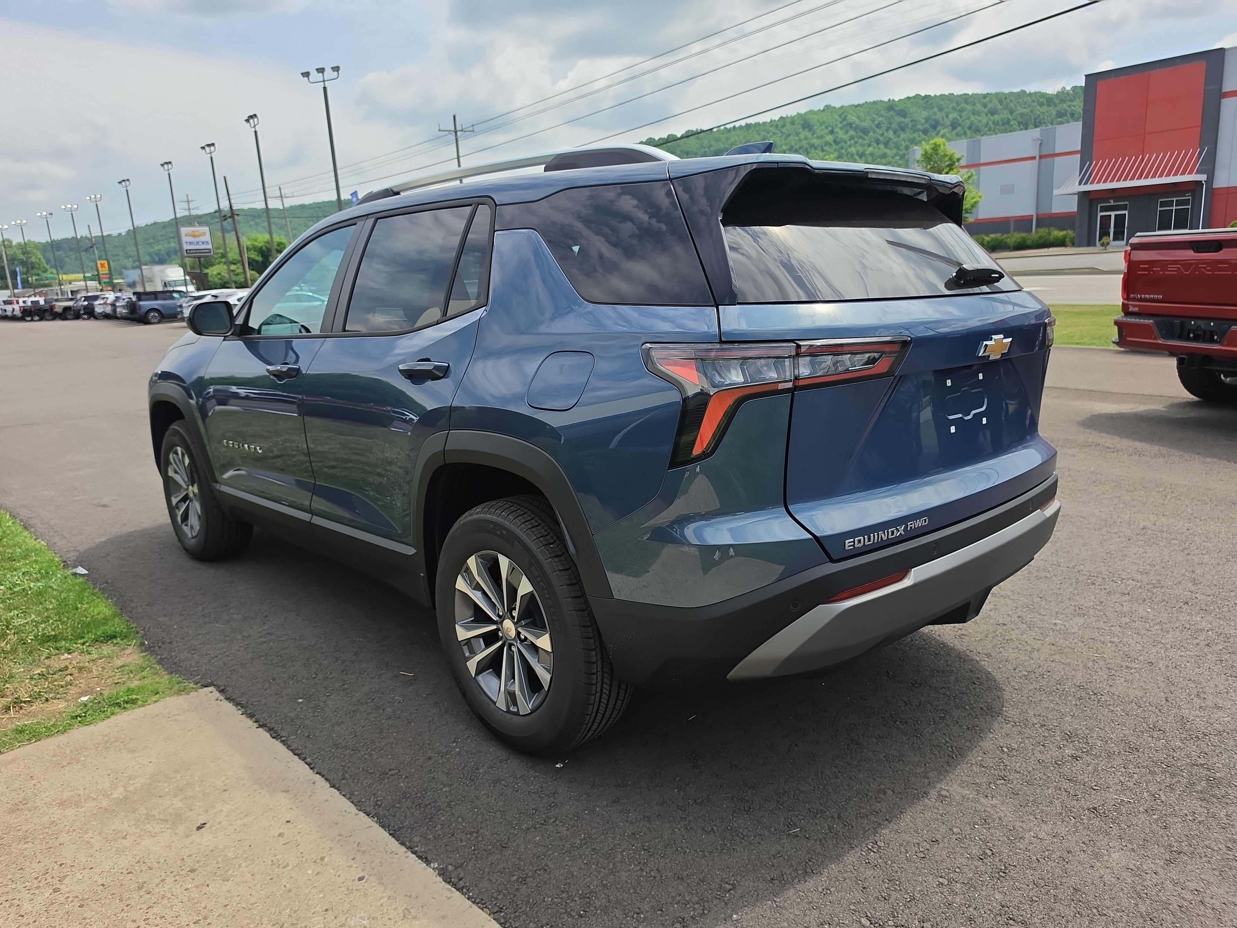 2027 Chevrolet Equinox LT