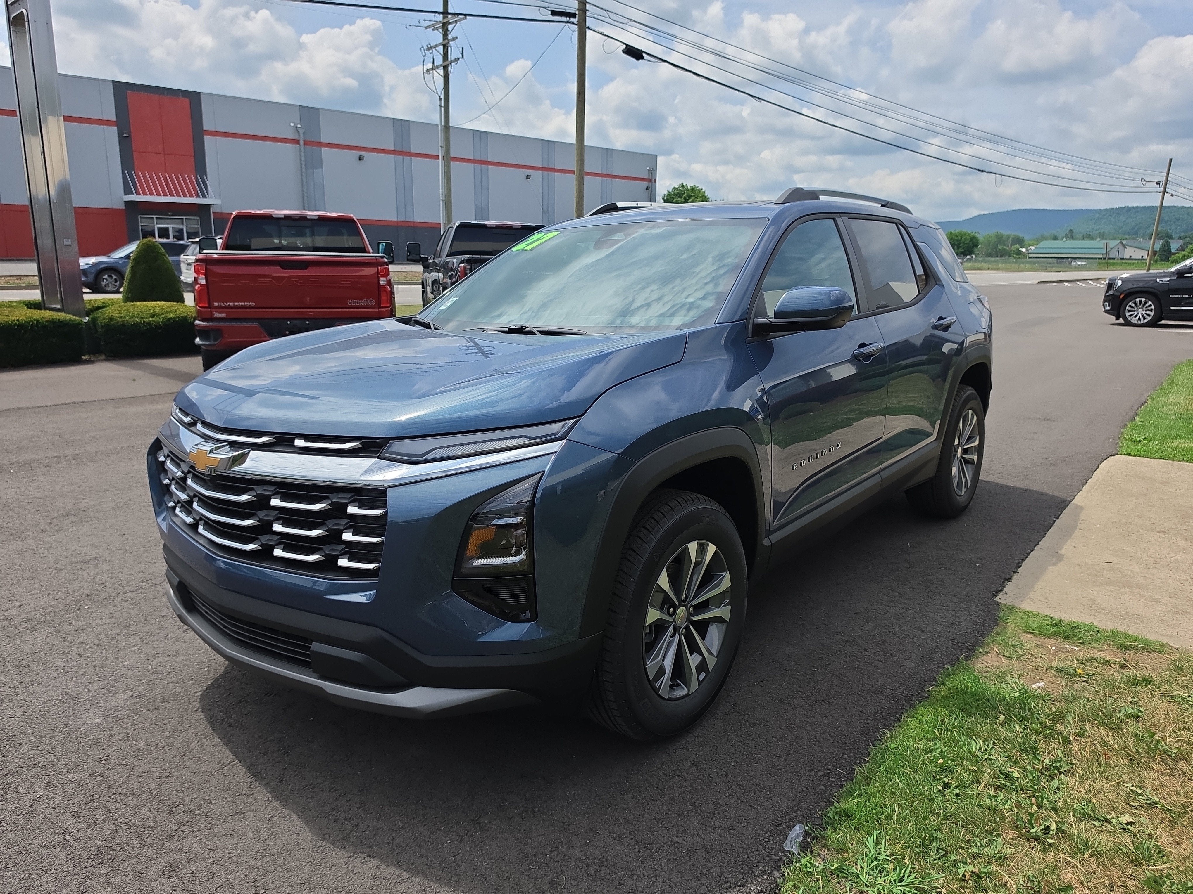 2027 Chevrolet Equinox LT