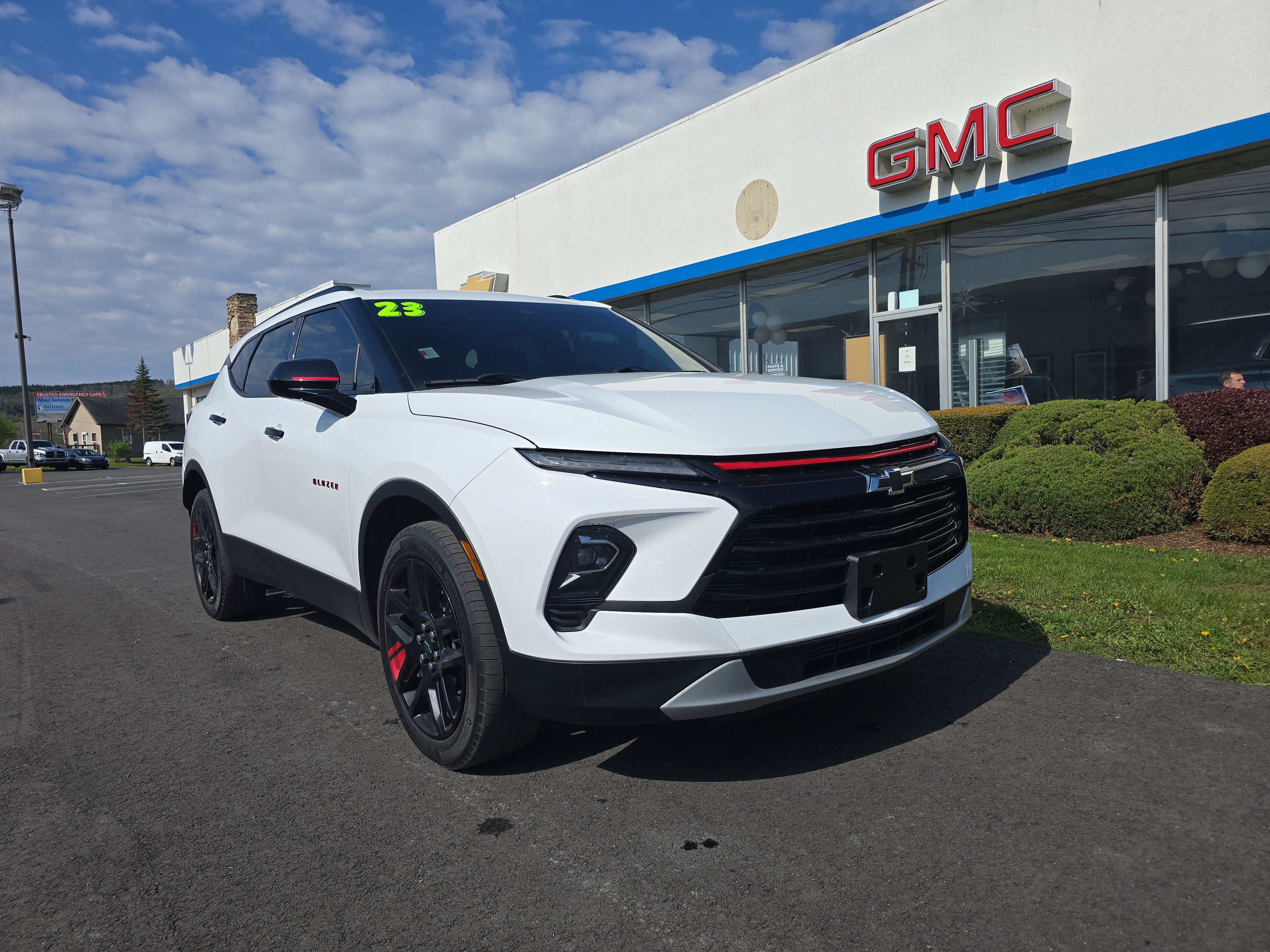 2023 Chevrolet Blazer 2.0T 2LT AWD's photo