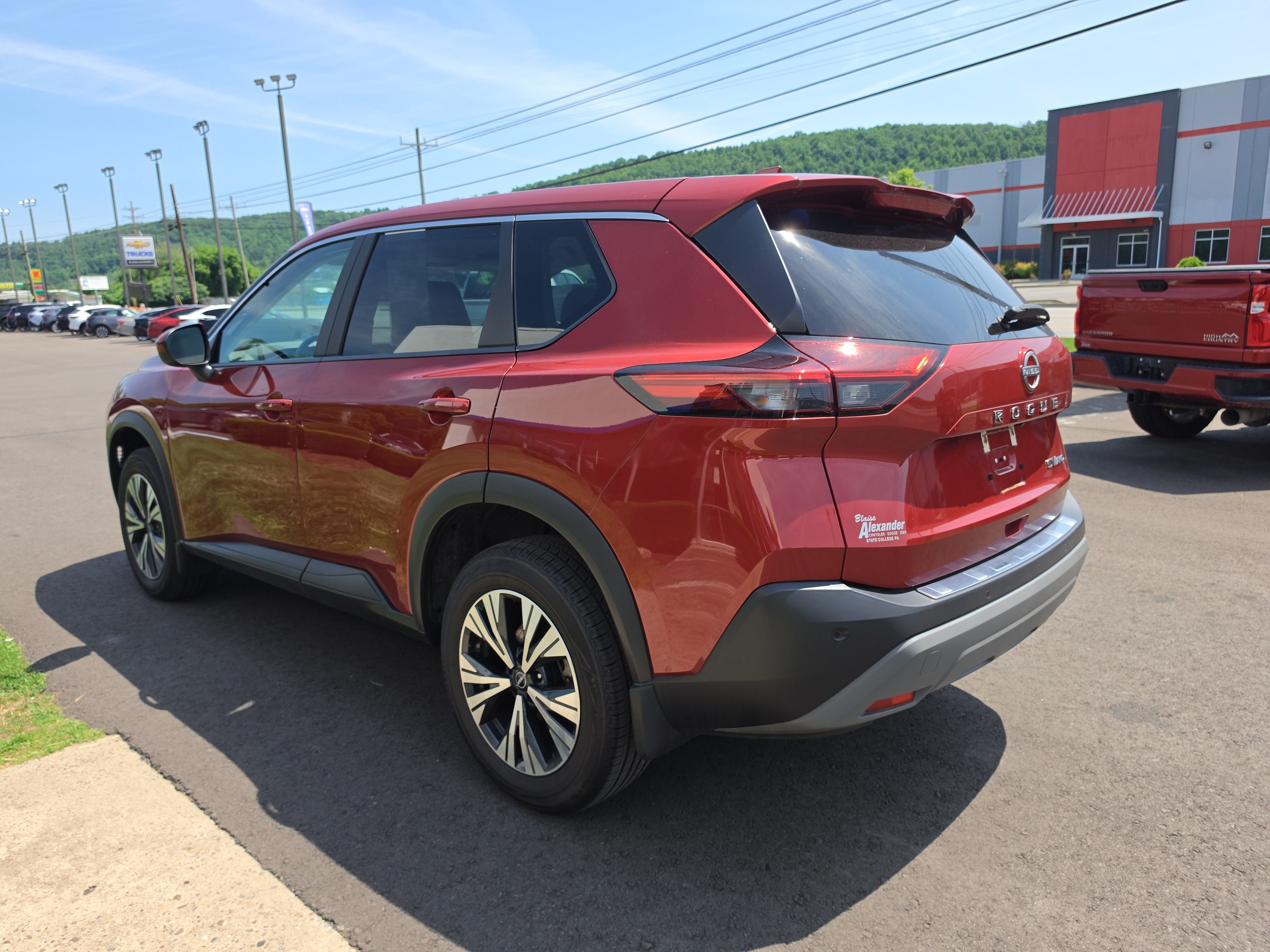 2023 Nissan Rogue SV
