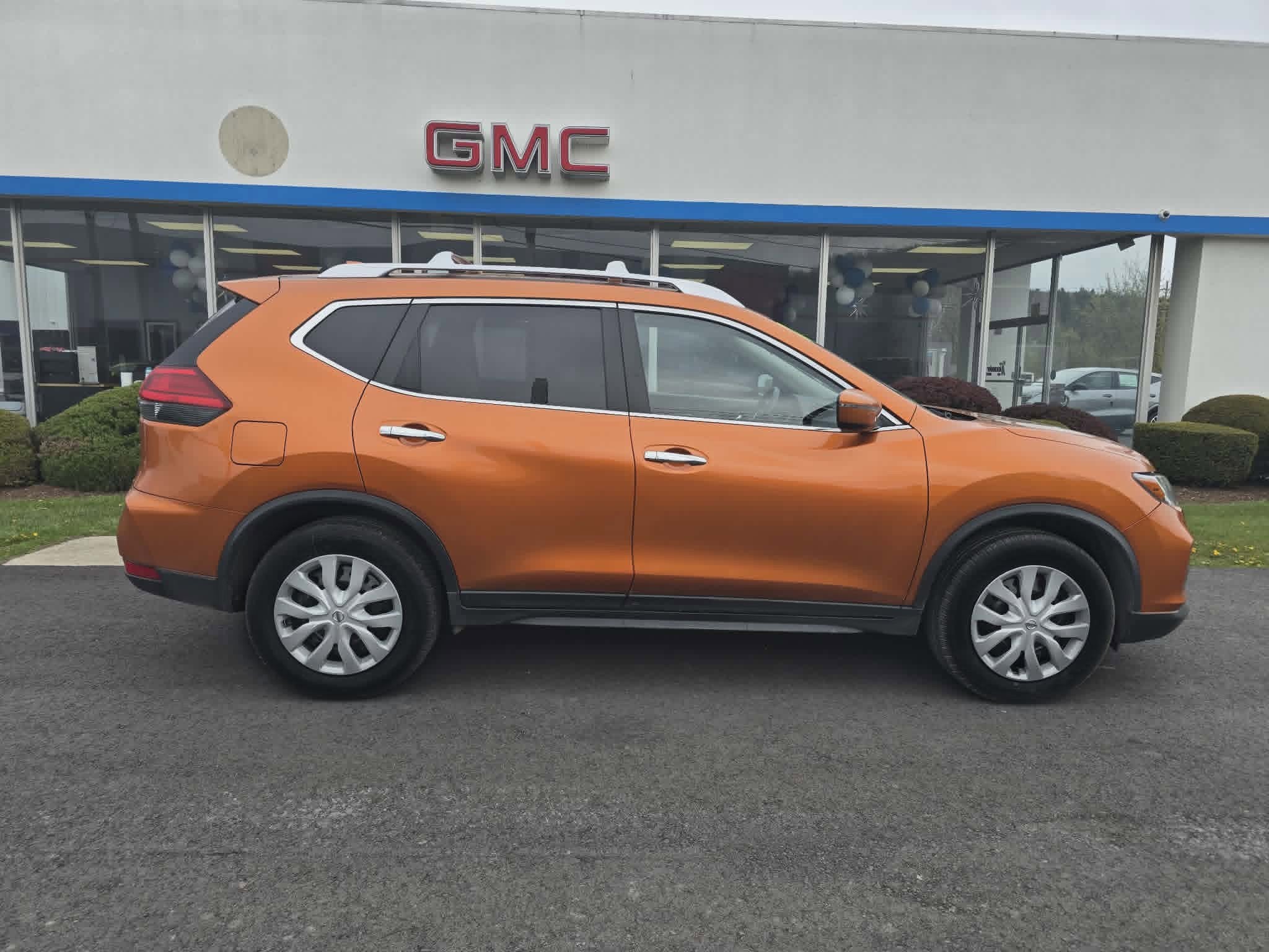 Used 2017 Nissan Rogue S with VIN JN8AT2MV6HW262535 for sale in Mansfield, PA