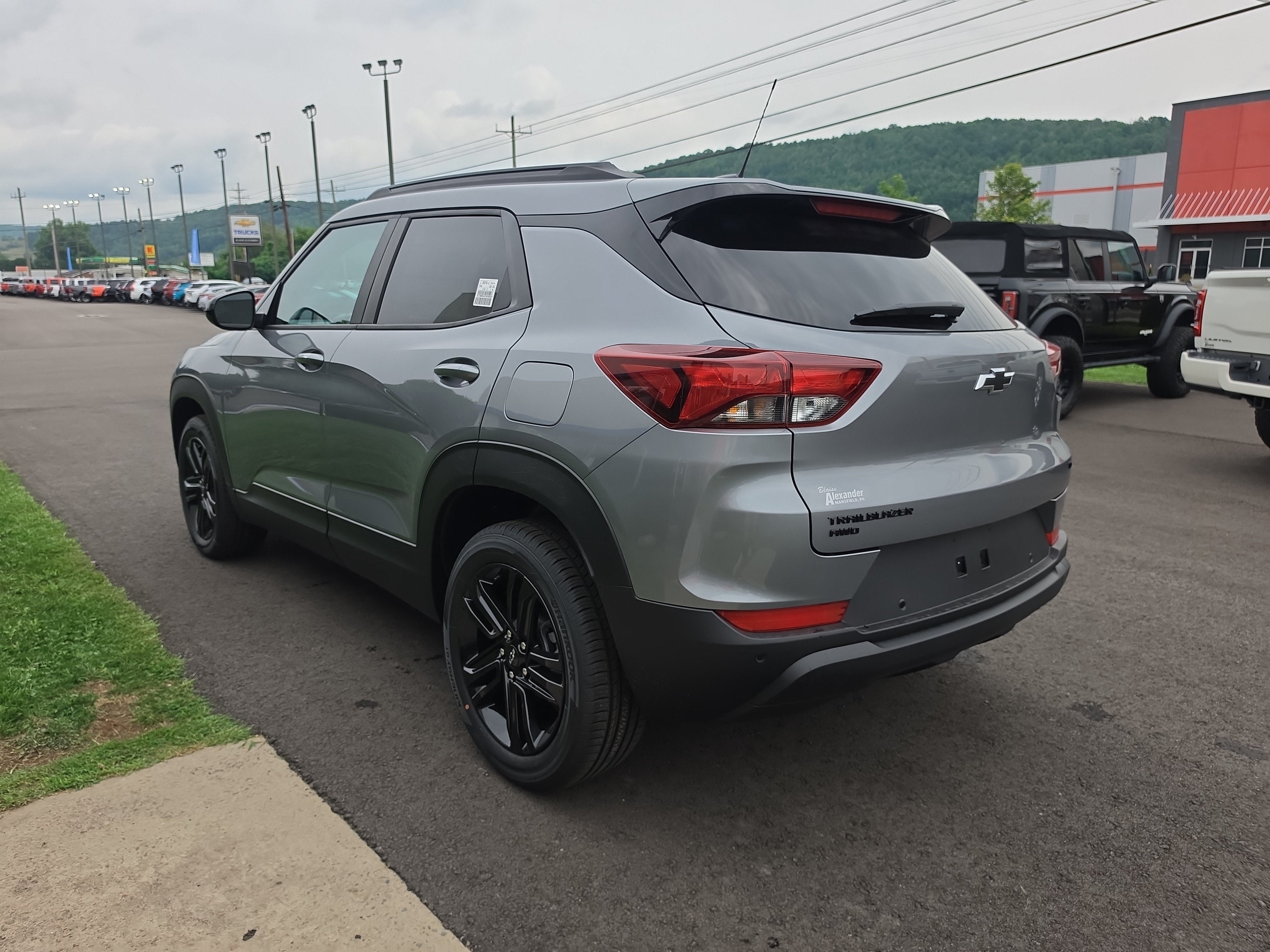 2026 Chevrolet Trax LT - Photo 6