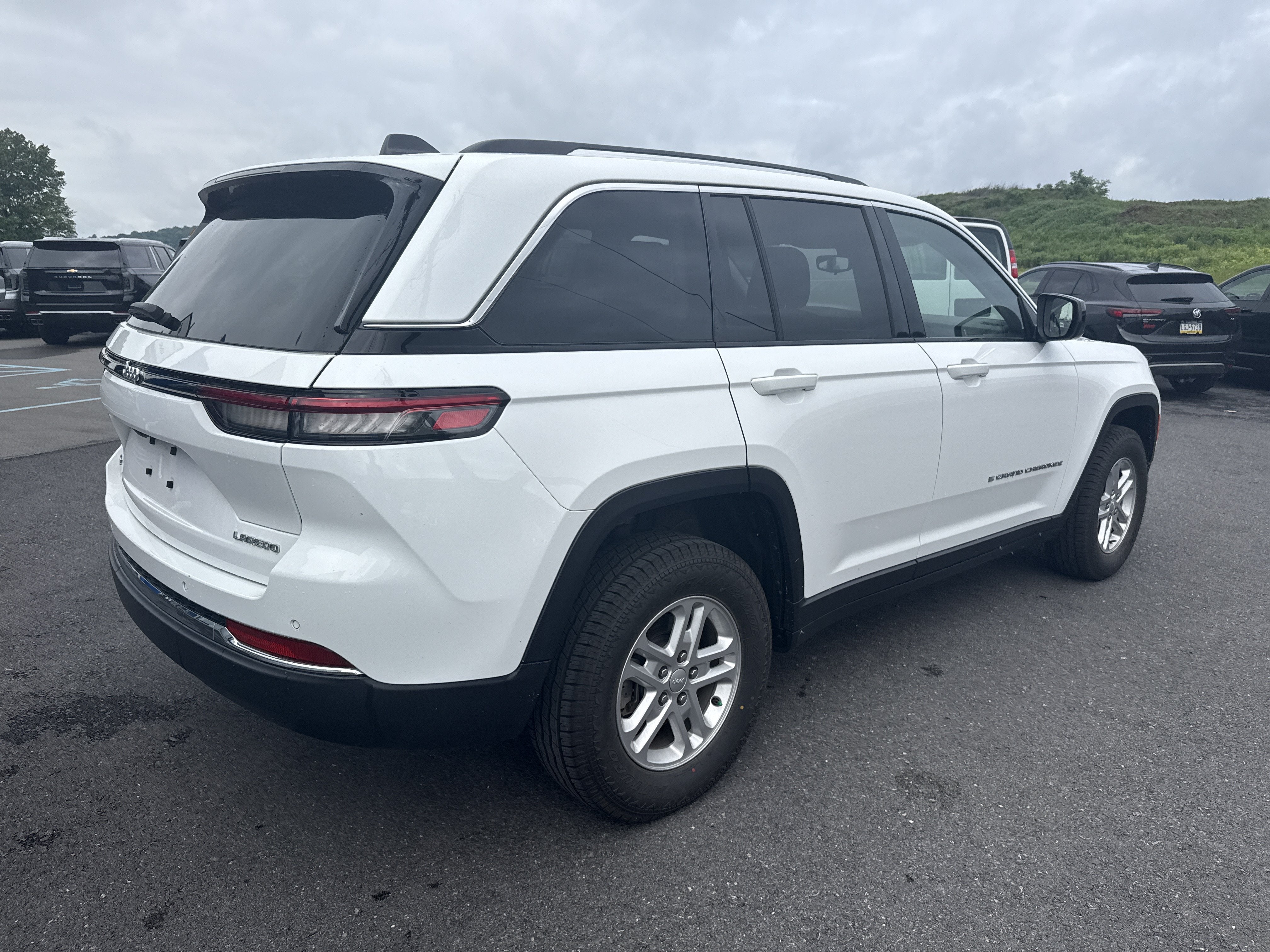 2023 Jeep Grand Cherokee Laredo