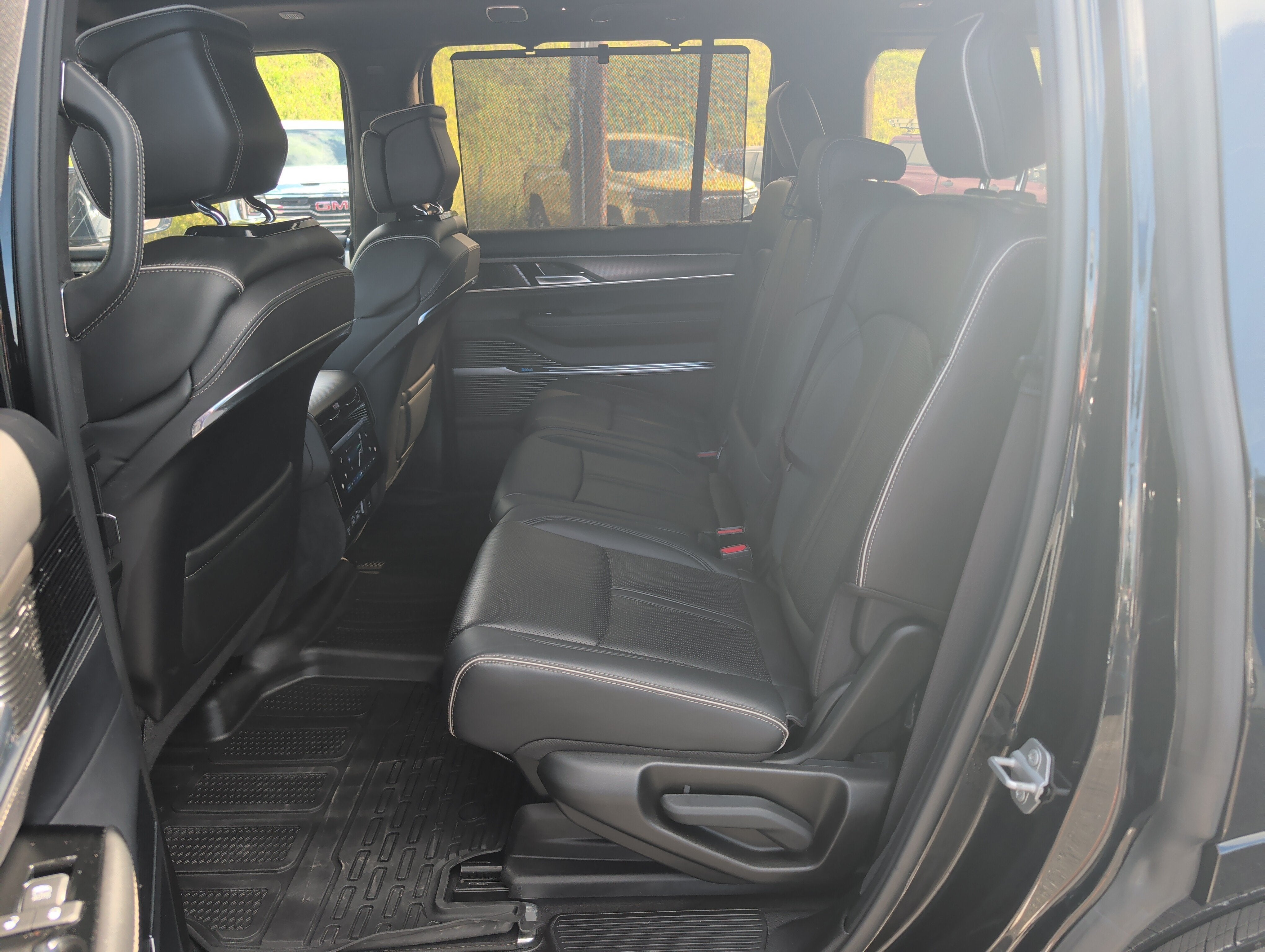 2023 Jeep Grand Wagoneer Series II Obsidian