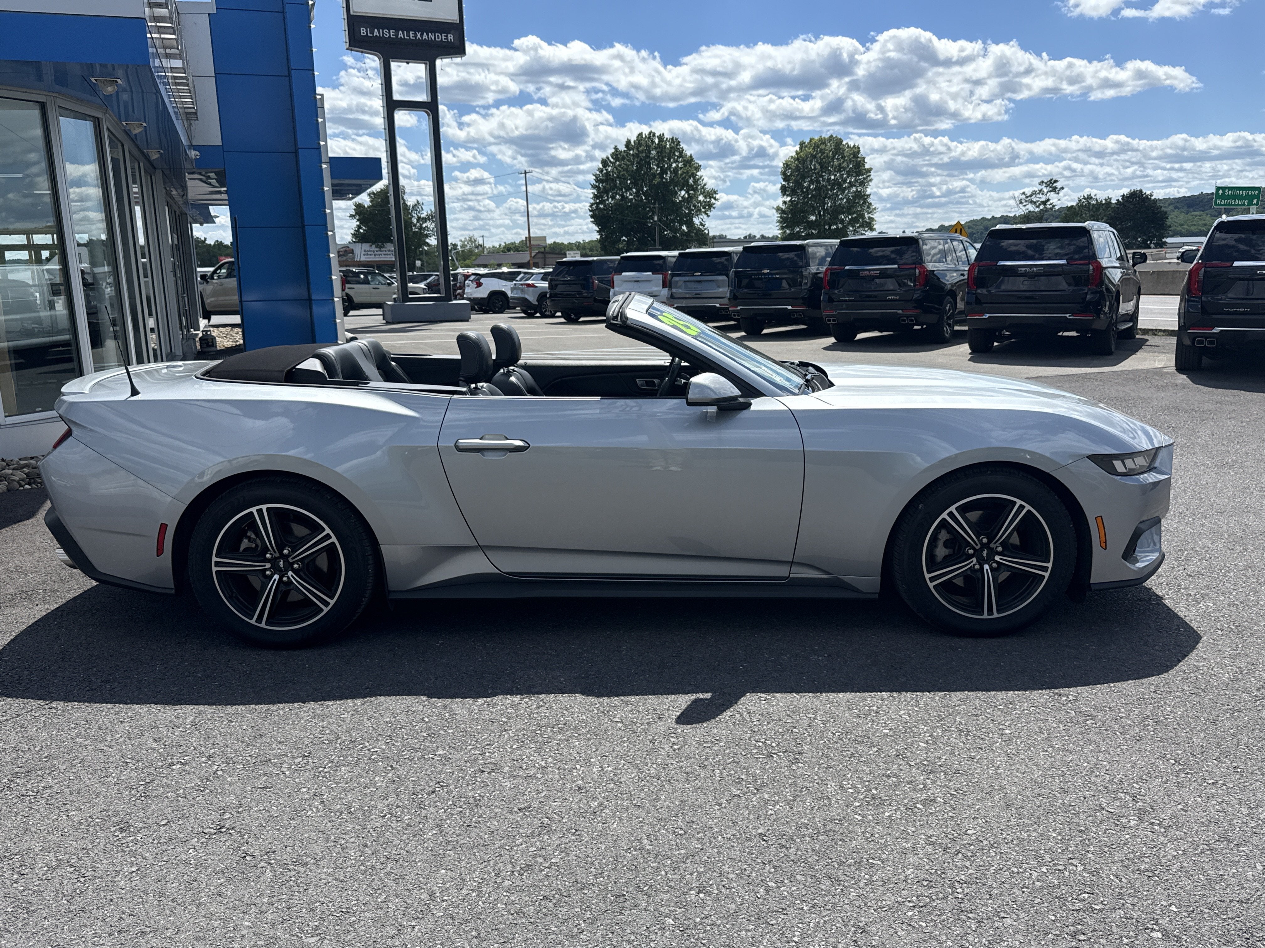 2025 Ford Mustang EcoBoost
