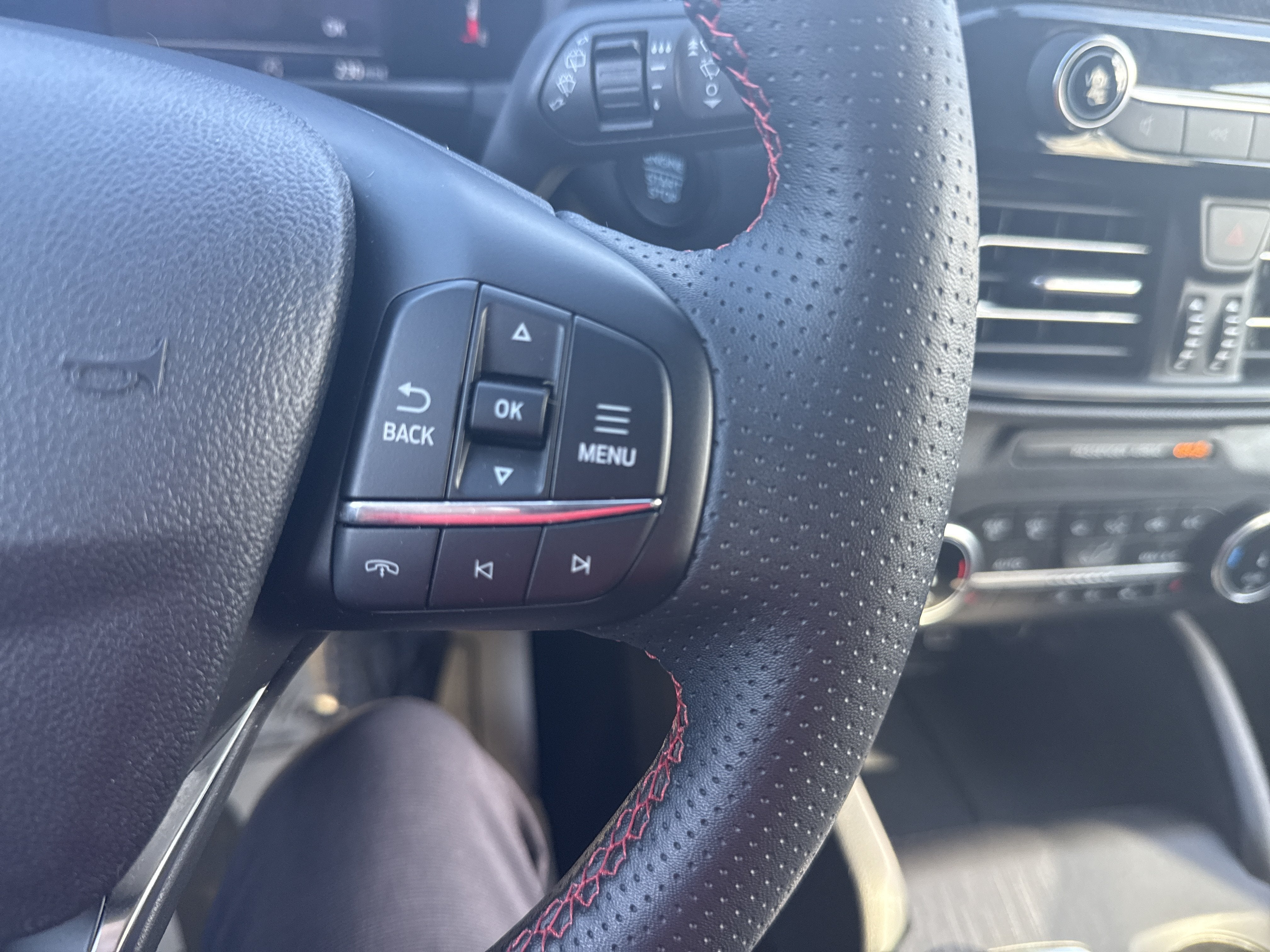 2025 Ford Escape ST-Line Select