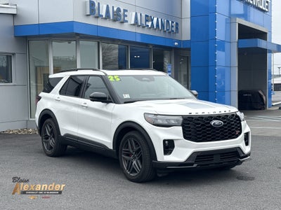 2025 Ford Explorer ST