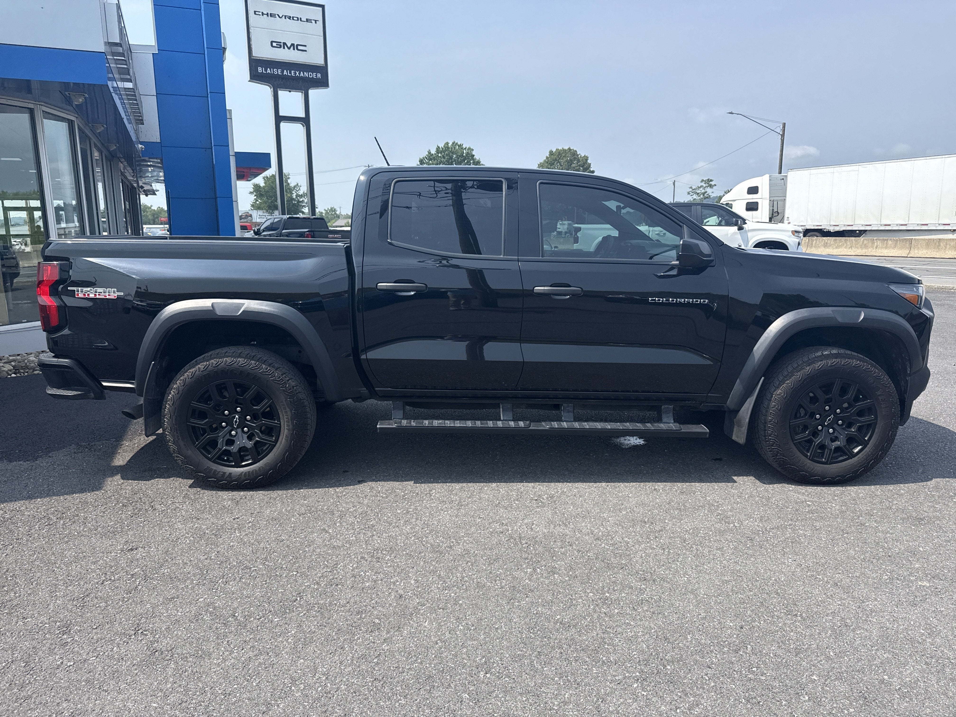 2024 Chevrolet Colorado Trail Boss