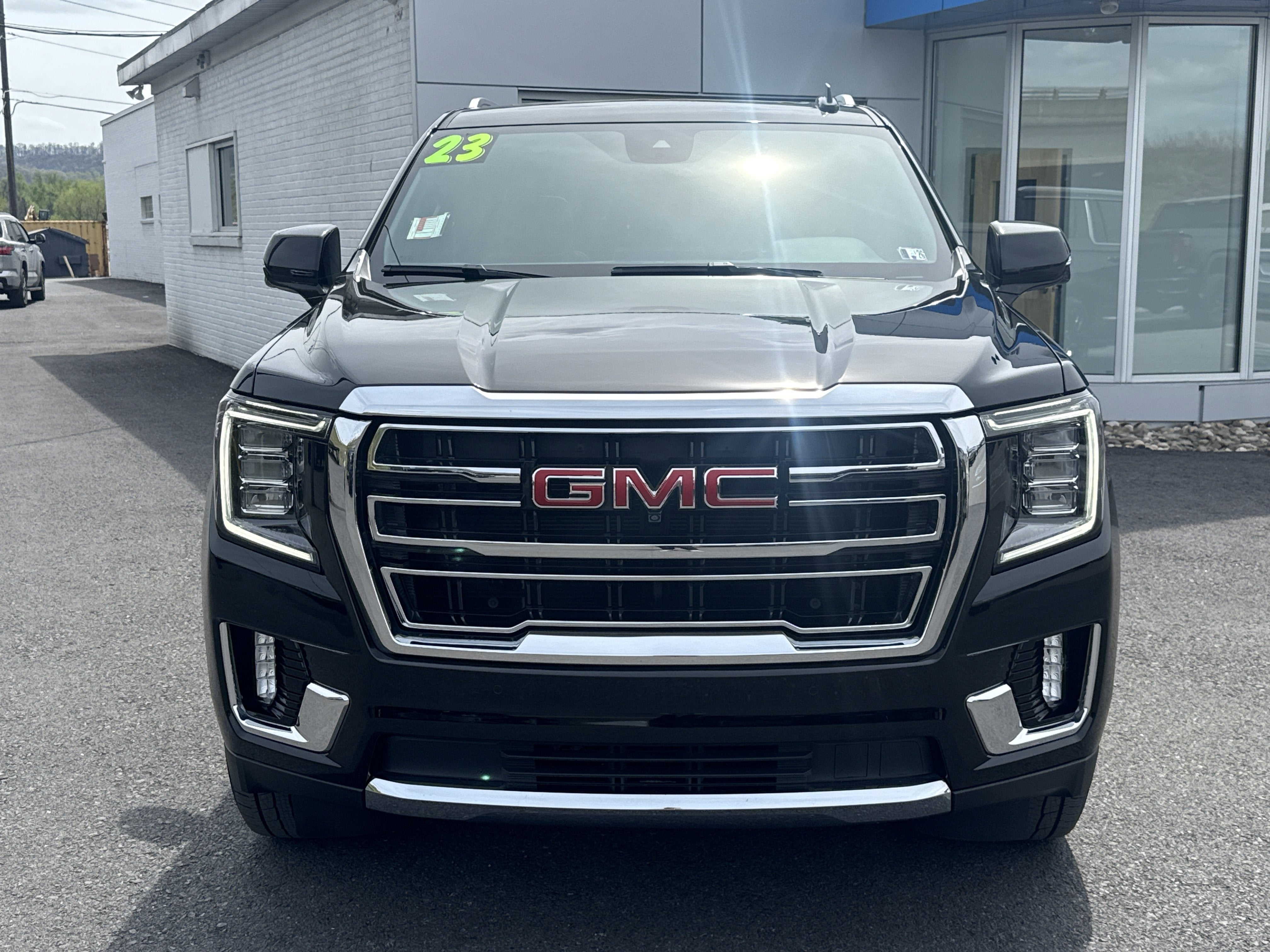 2023 GMC Yukon XL SLT