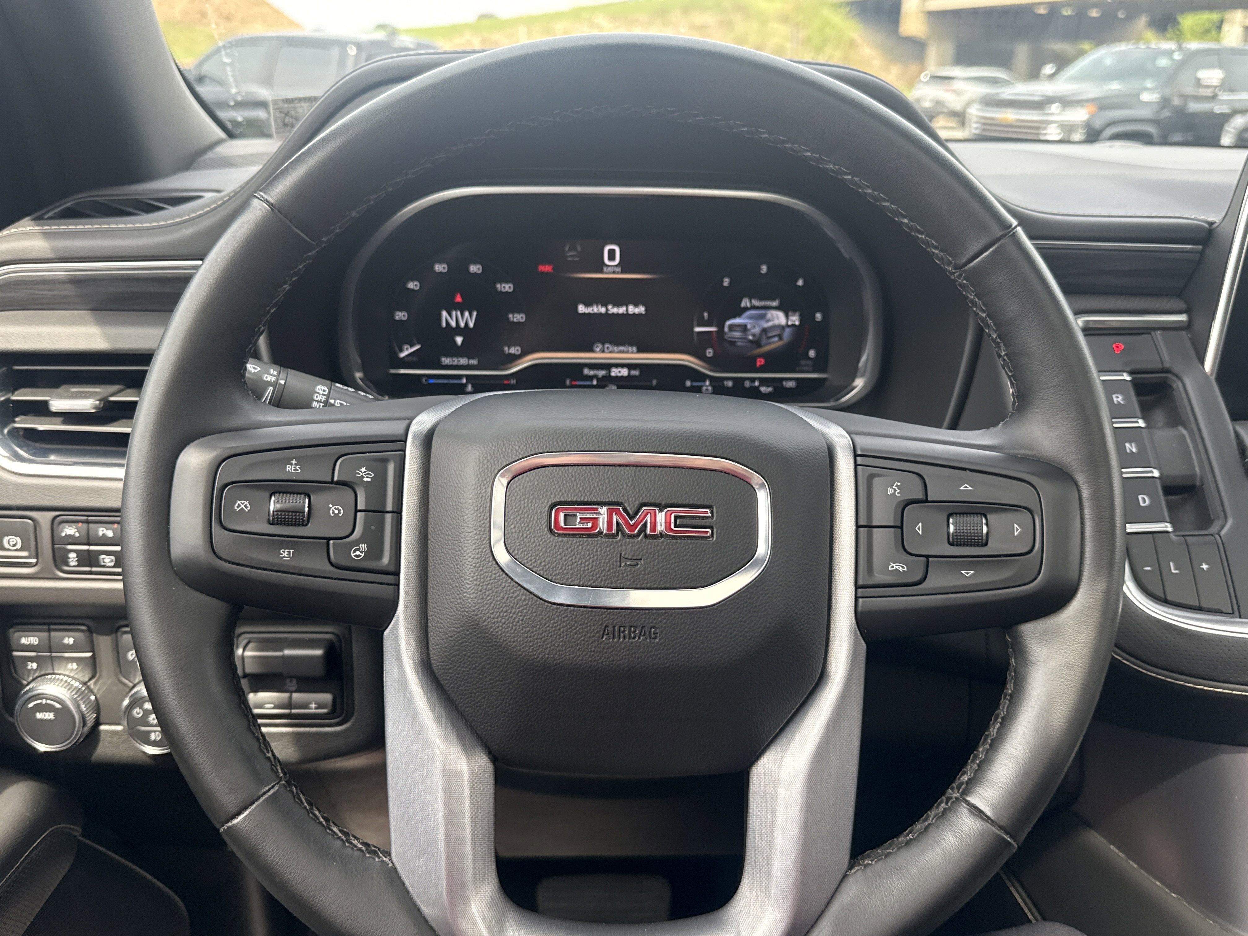 2023 GMC Yukon XL SLT