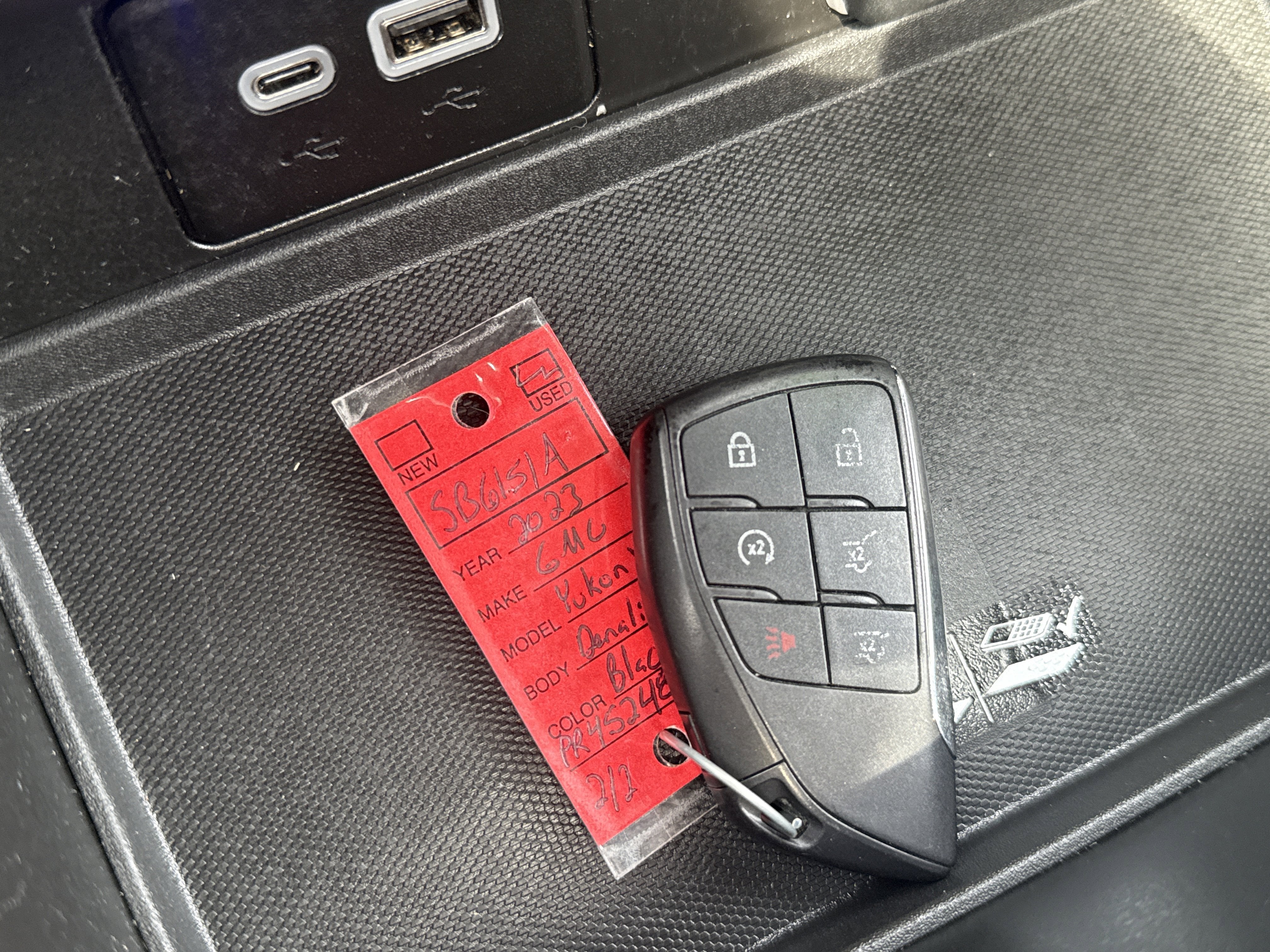 2023 GMC Yukon XL SLT