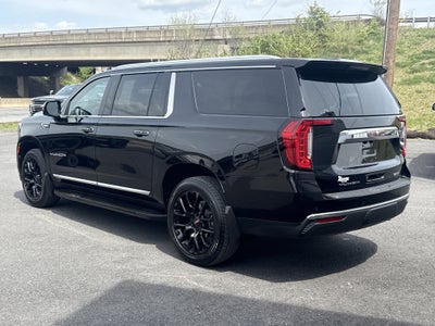 2023 GMC Yukon XL SLT