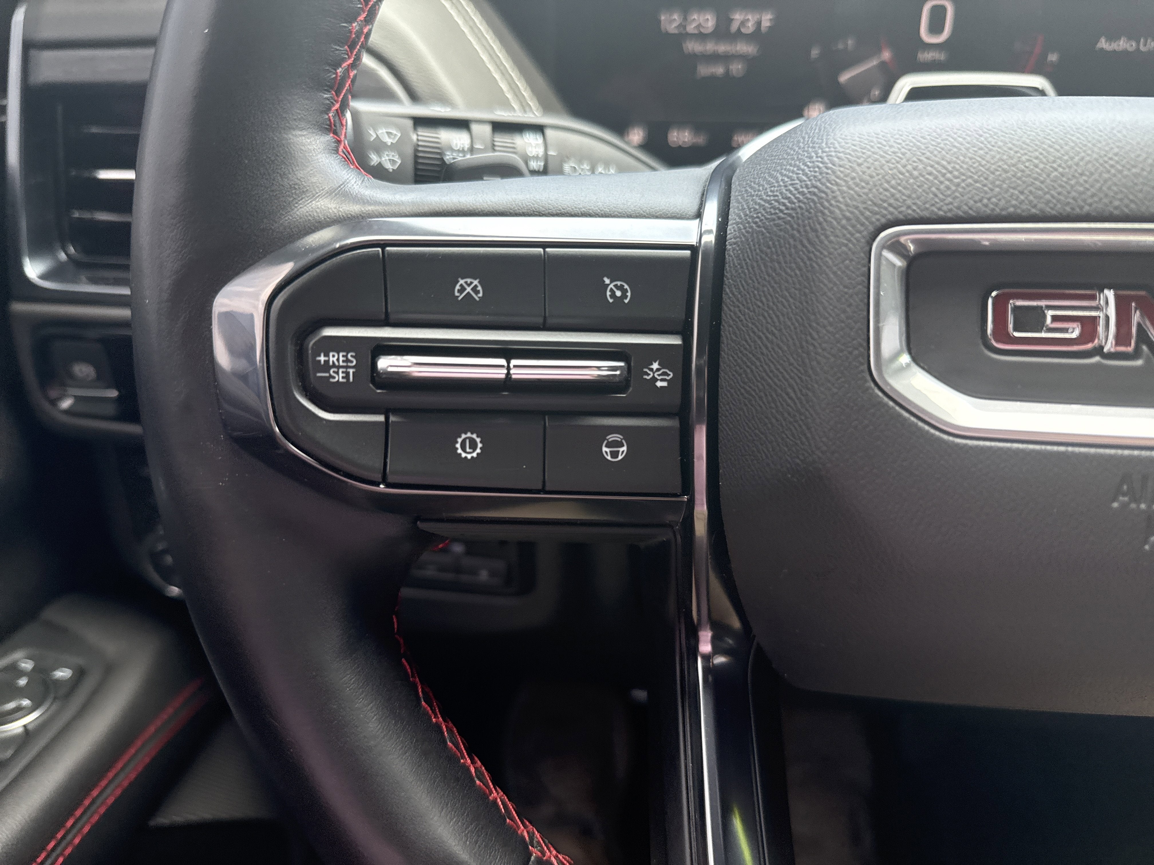 2025 GMC Yukon XL AT4 Ultimate