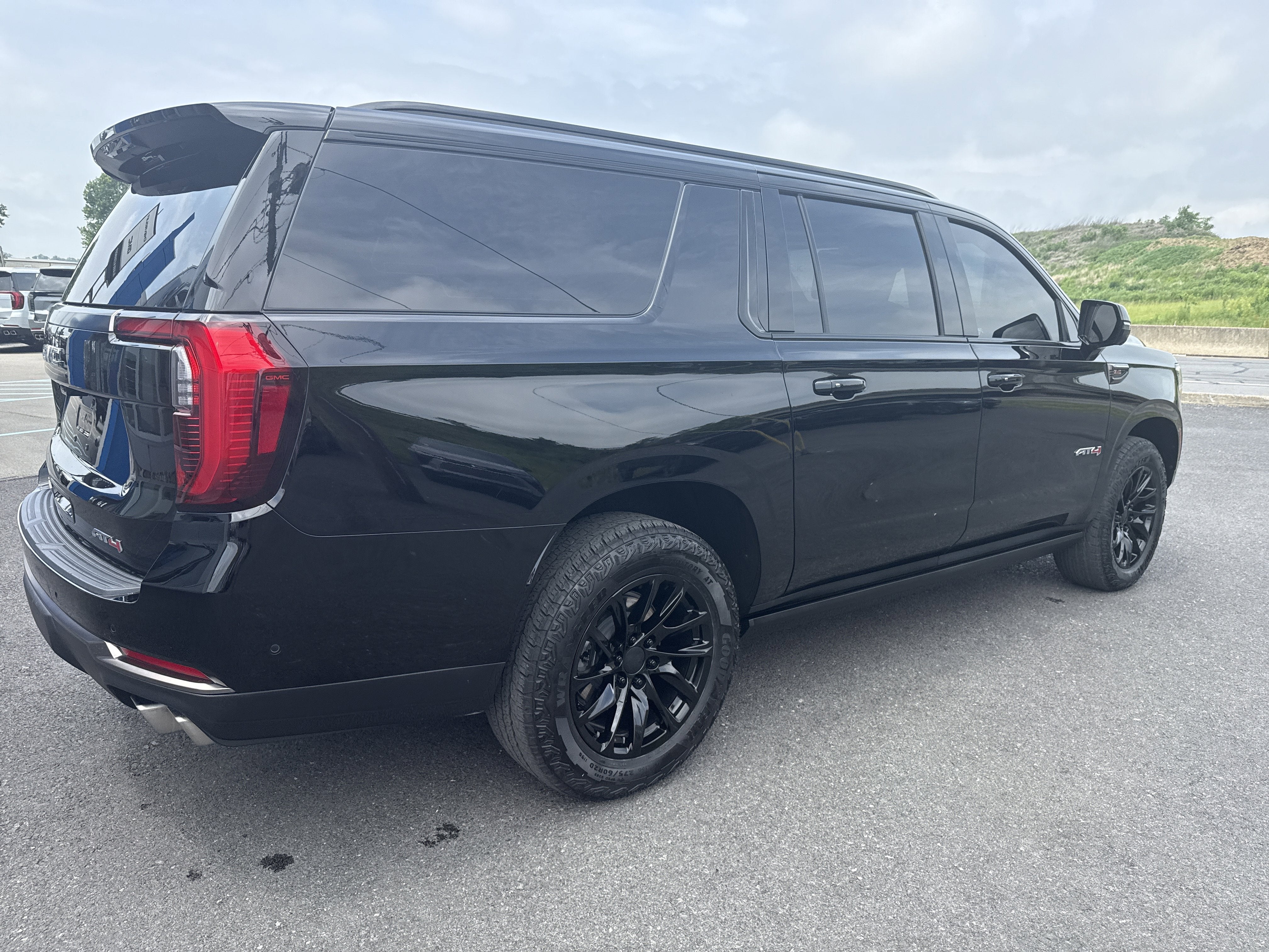 2025 GMC Yukon XL AT4 Ultimate