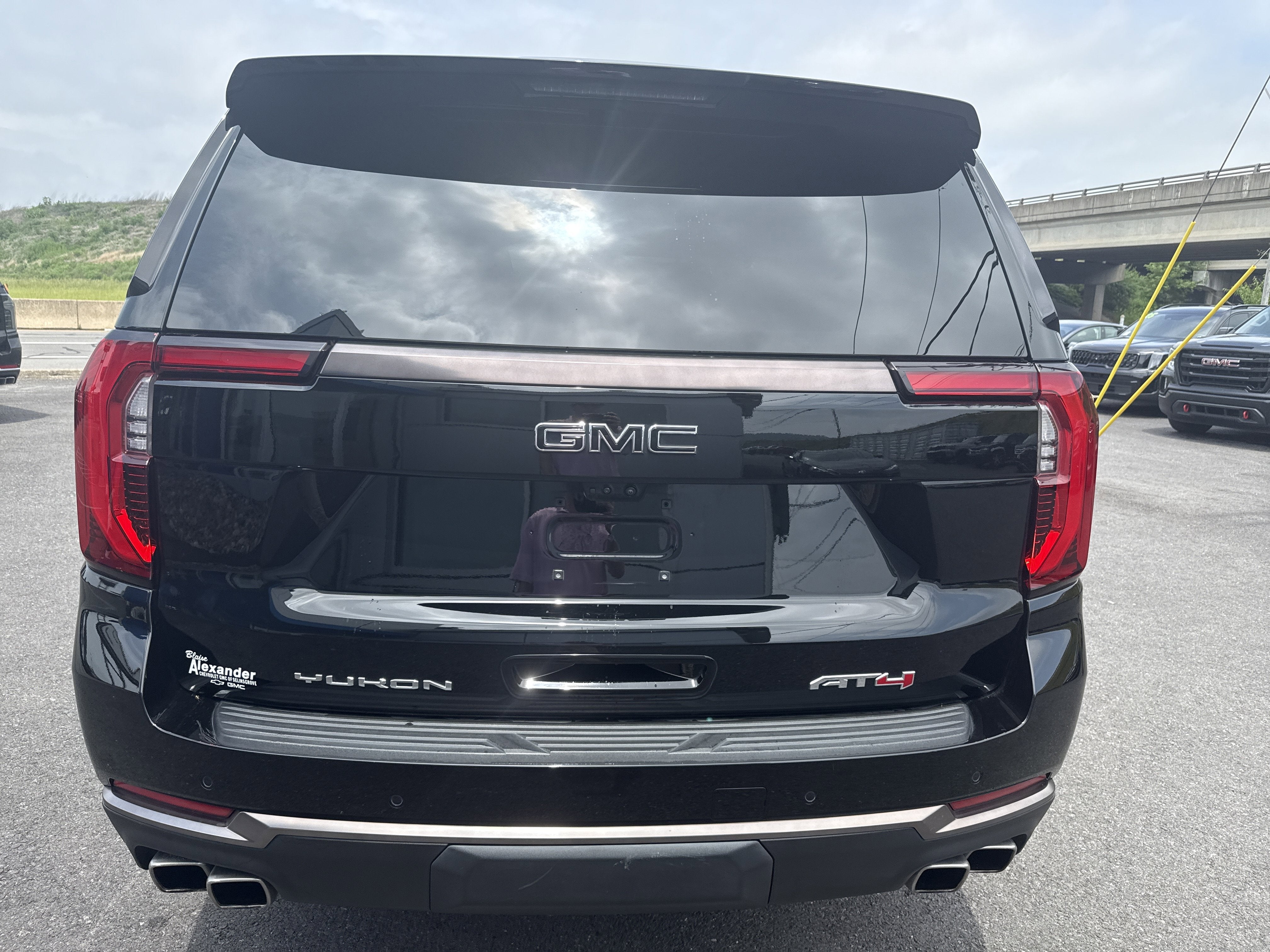 2025 GMC Yukon XL AT4 Ultimate