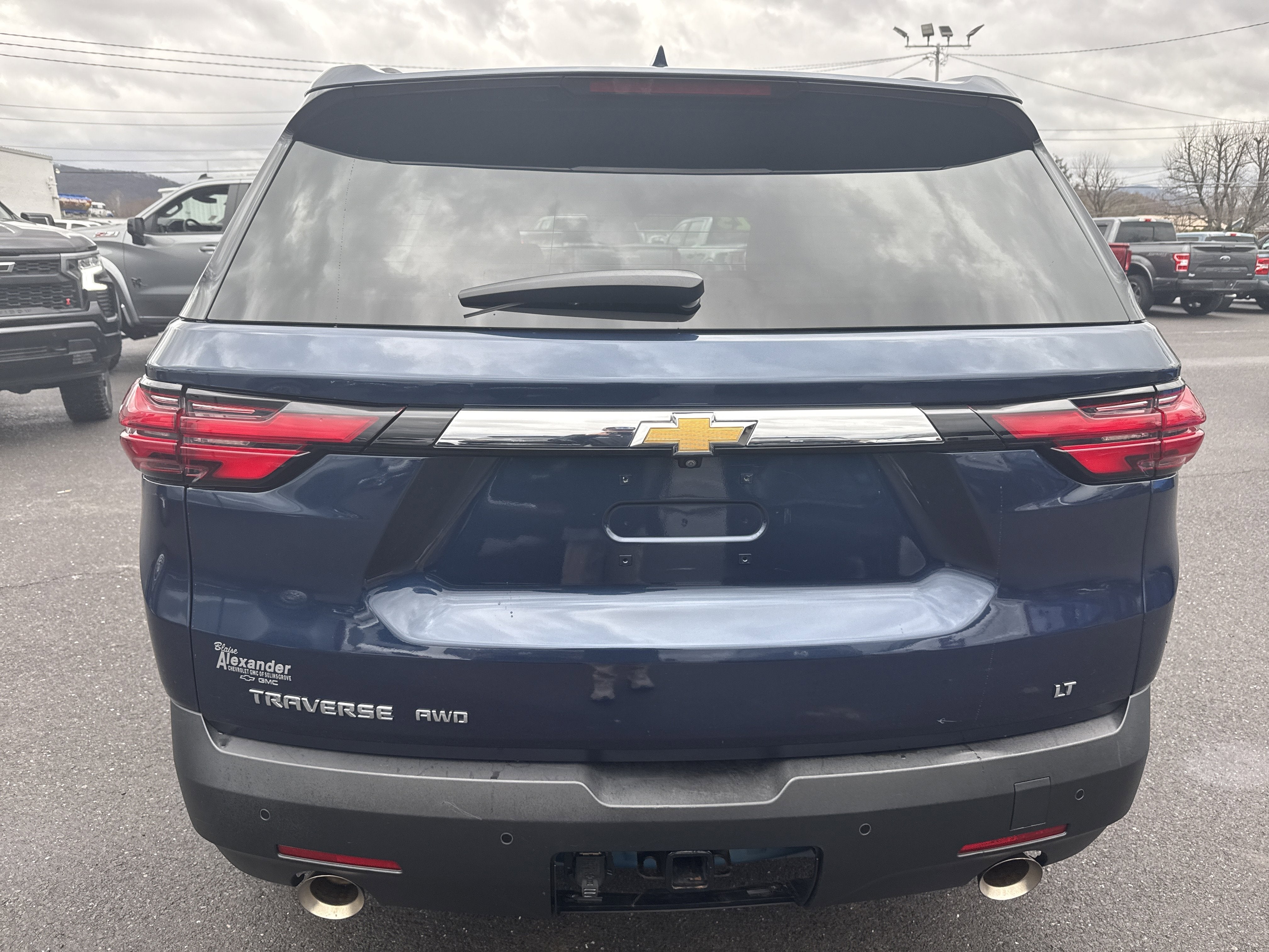 2023 Chevrolet Traverse LT Leather