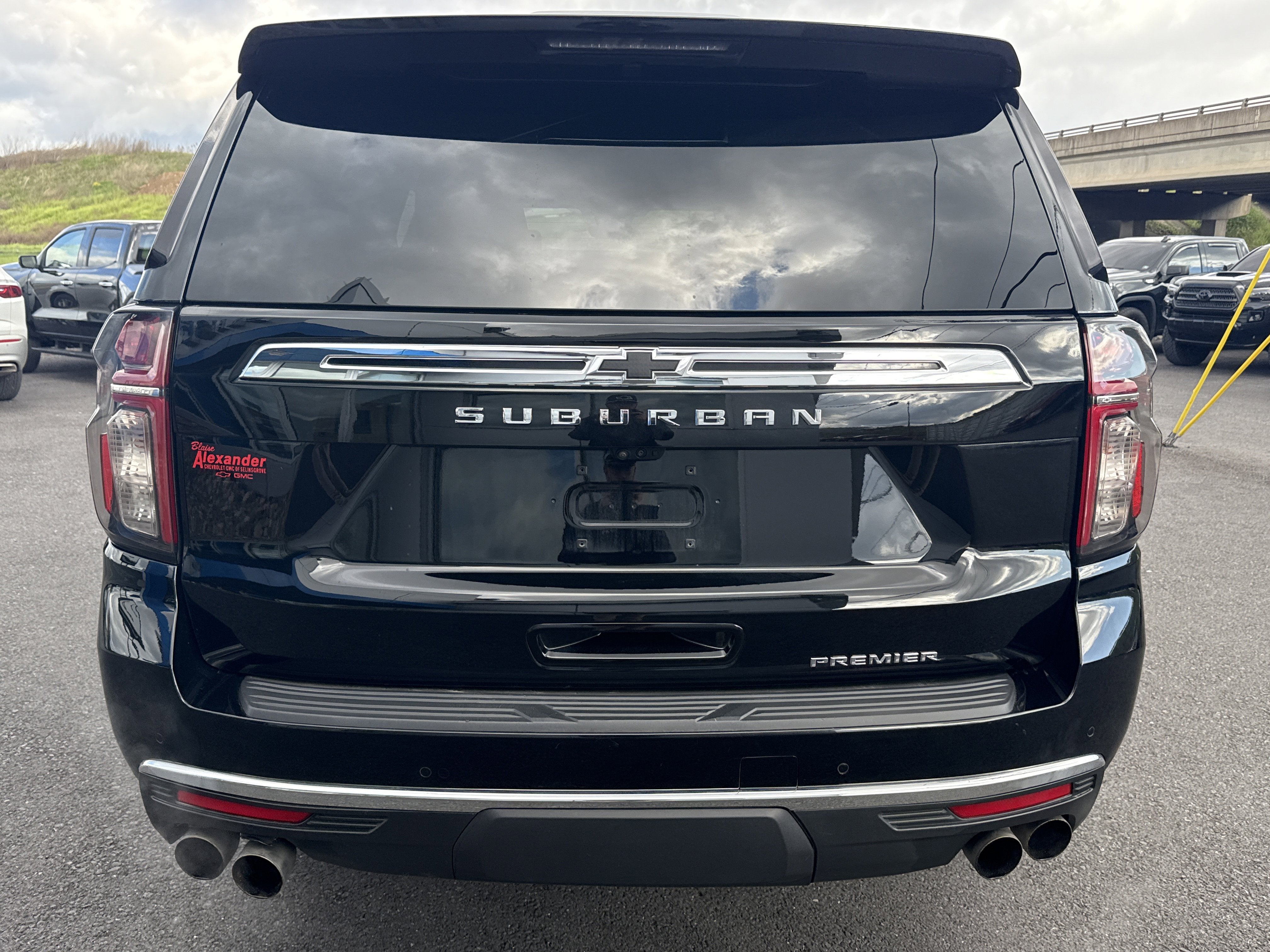 2023 Chevrolet Suburban Premier