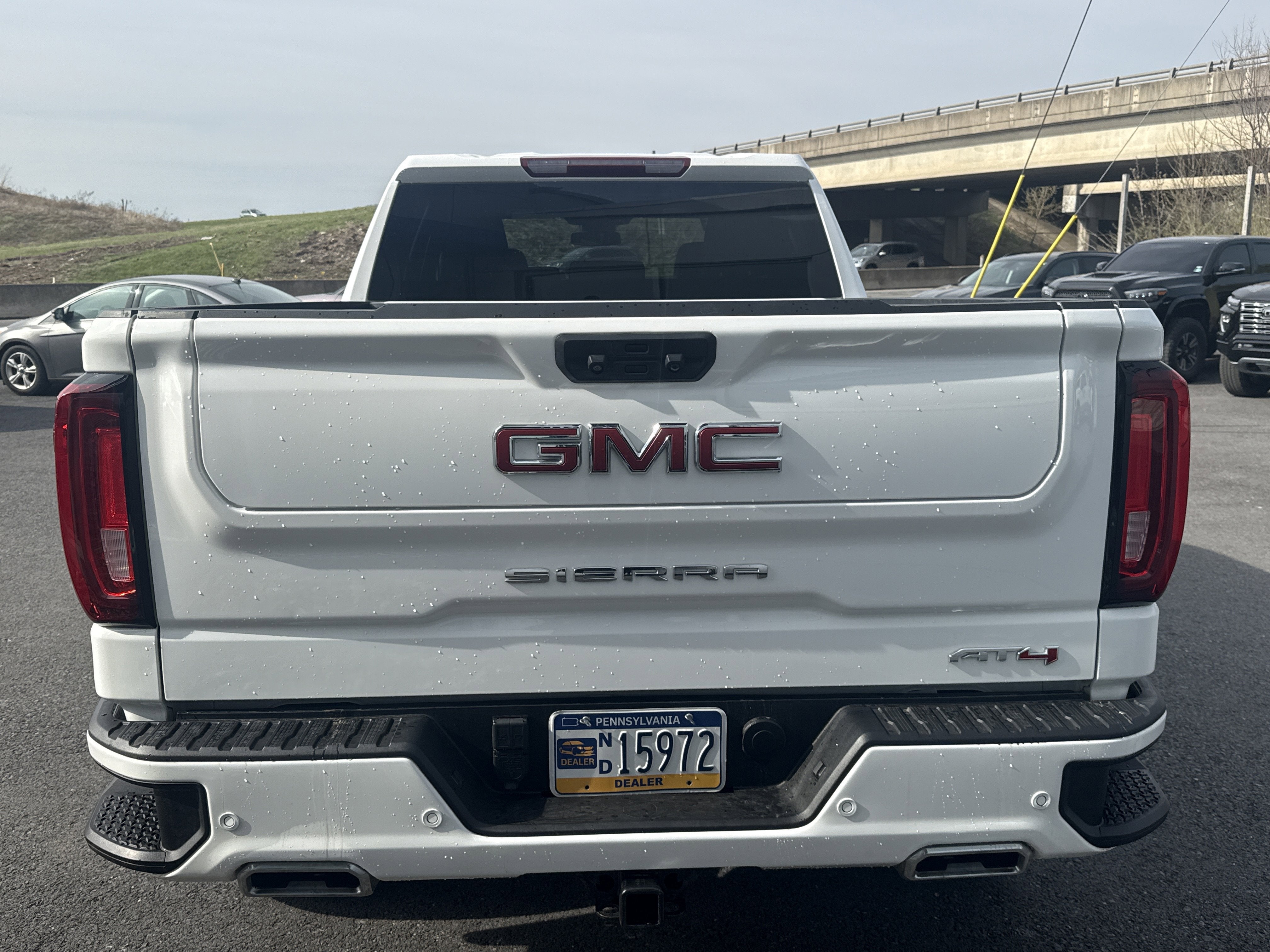 2023 GMC Sierra 1500 AT4