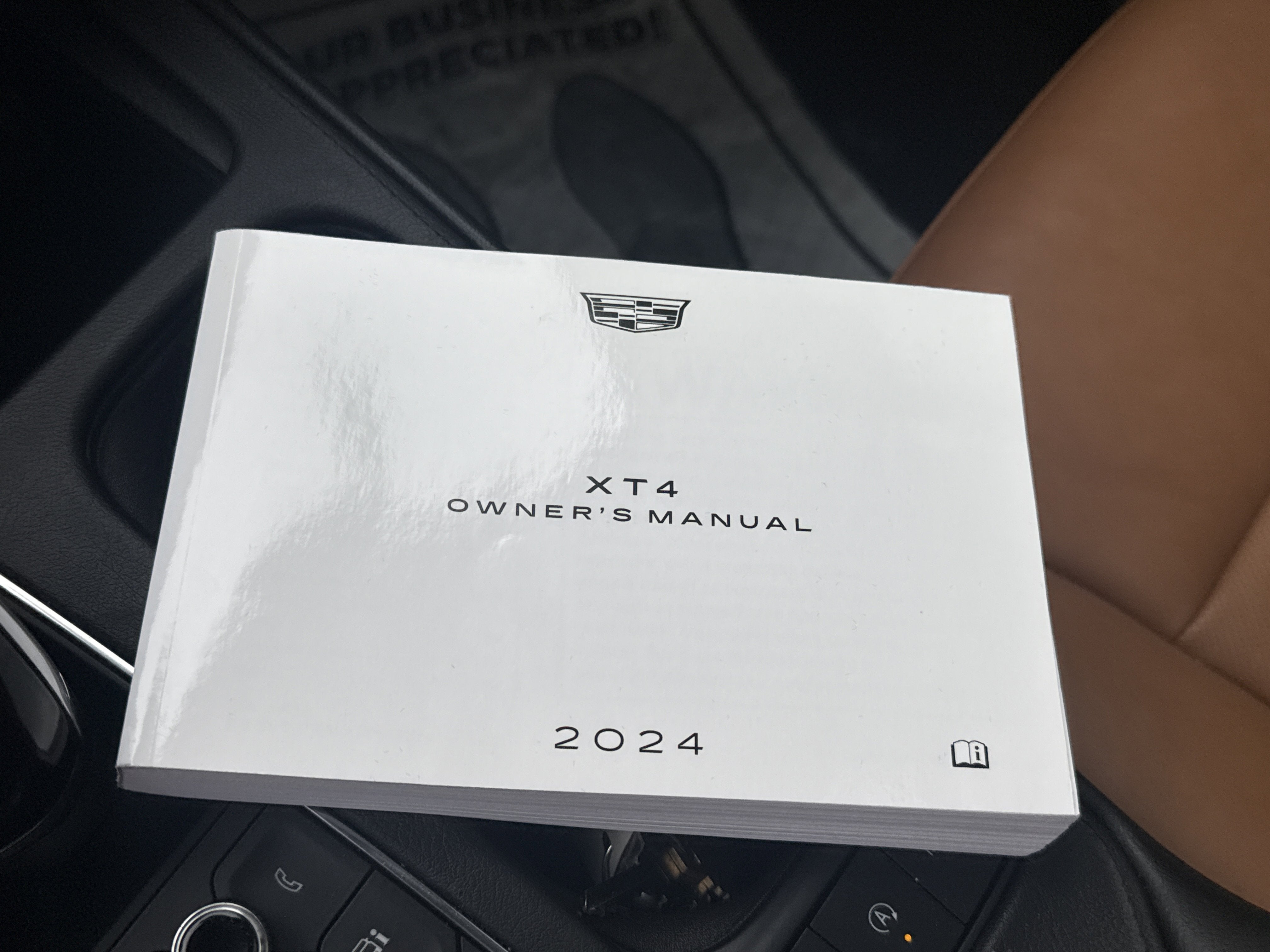 2024 Cadillac XT4 Sport