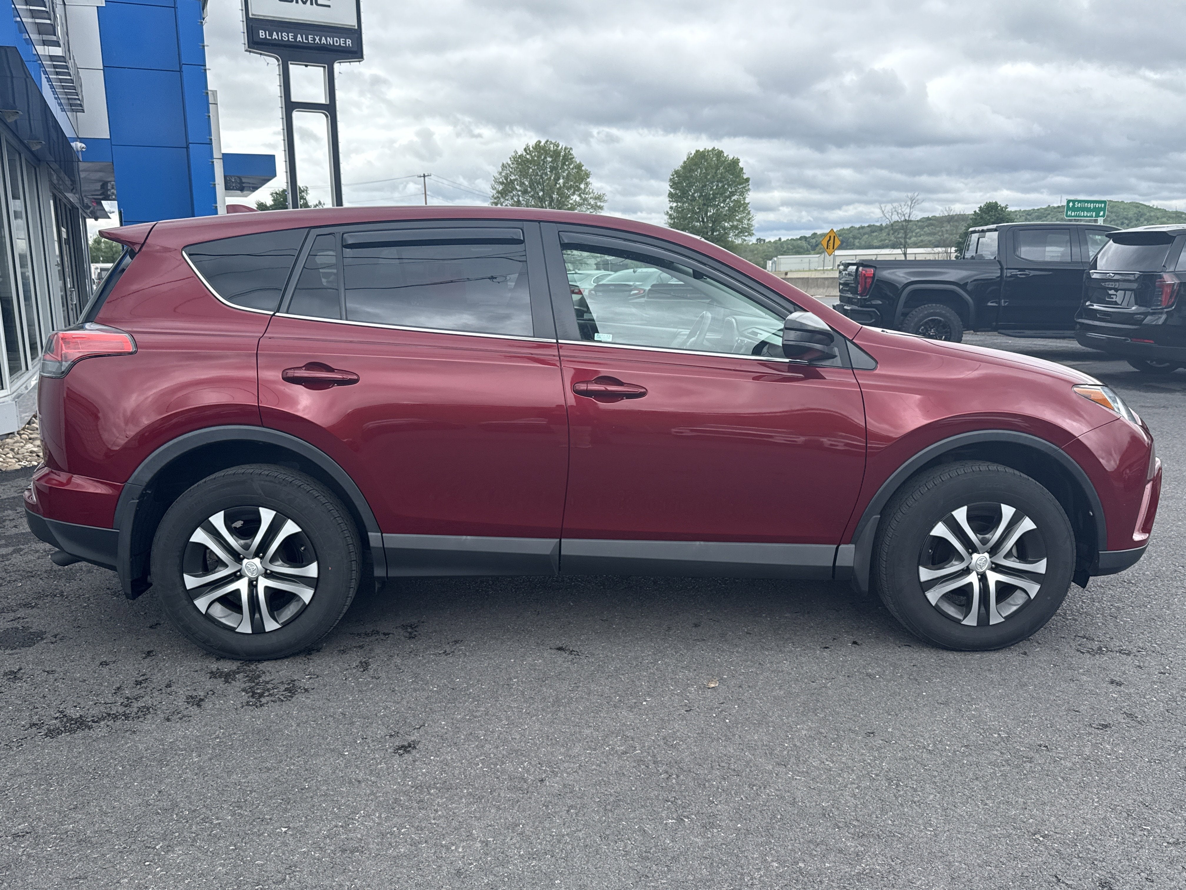 2018 Toyota RAV4 LE