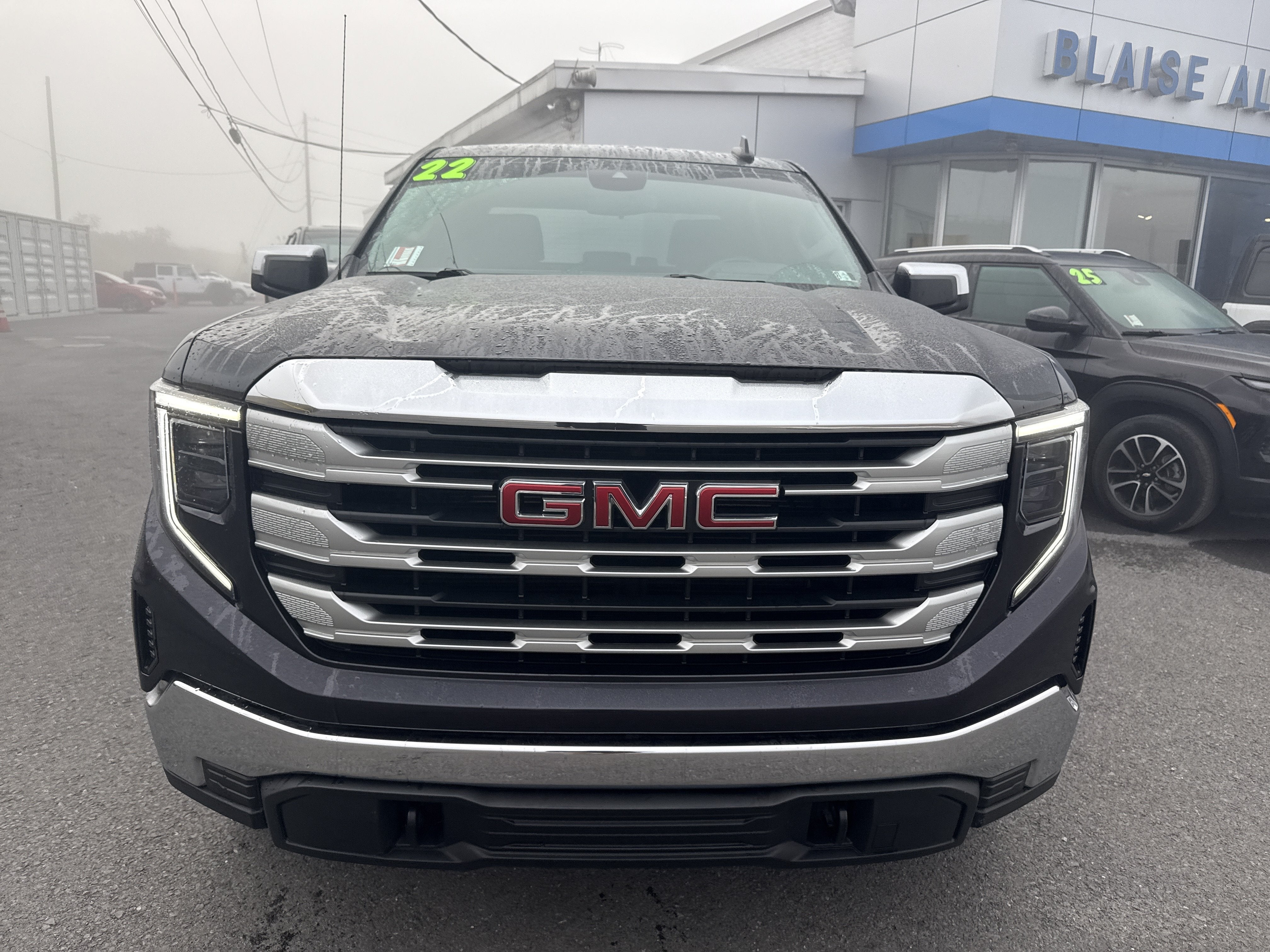 2022 GMC Sierra 1500 SLE